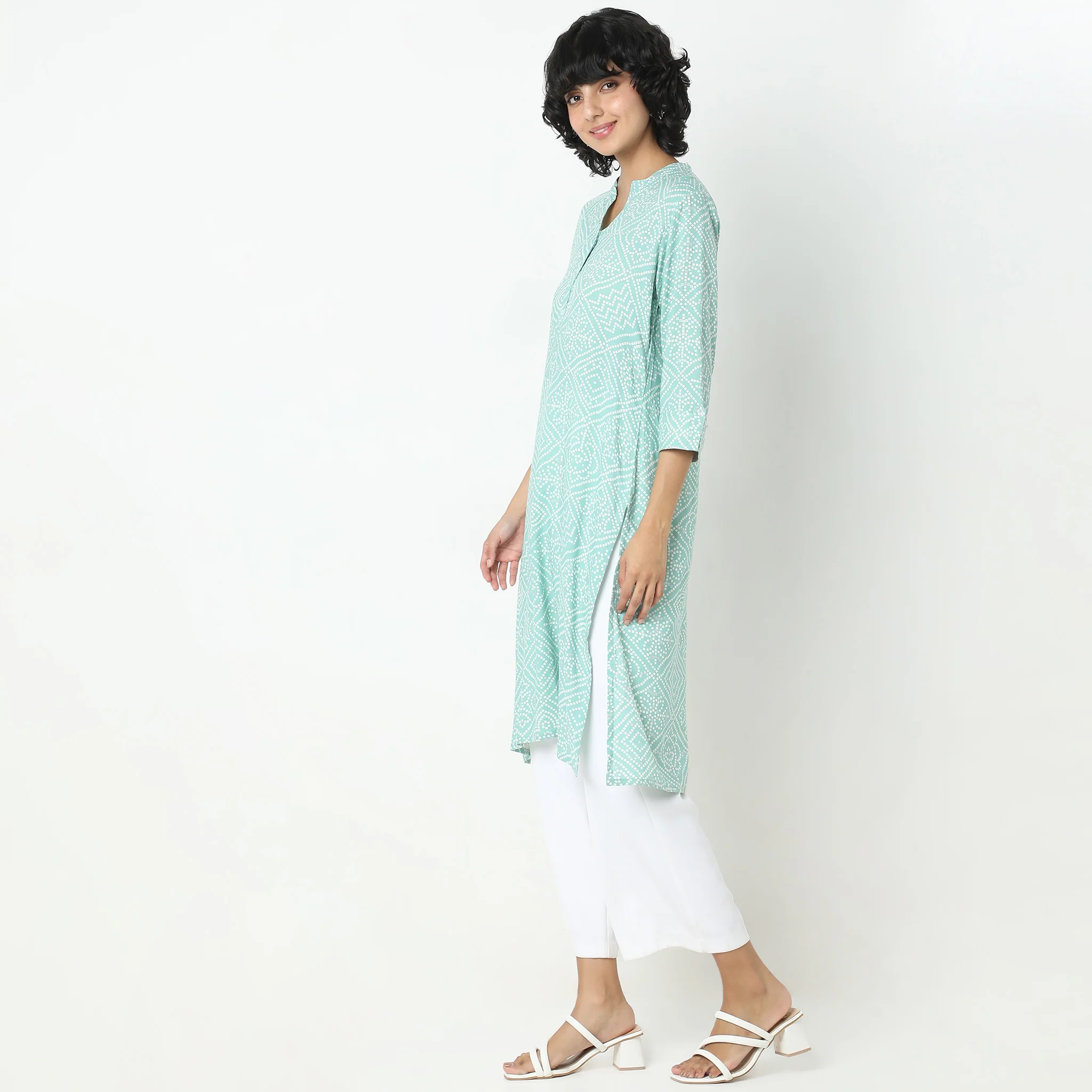 Straight Fit Printed Kurta - Image 10