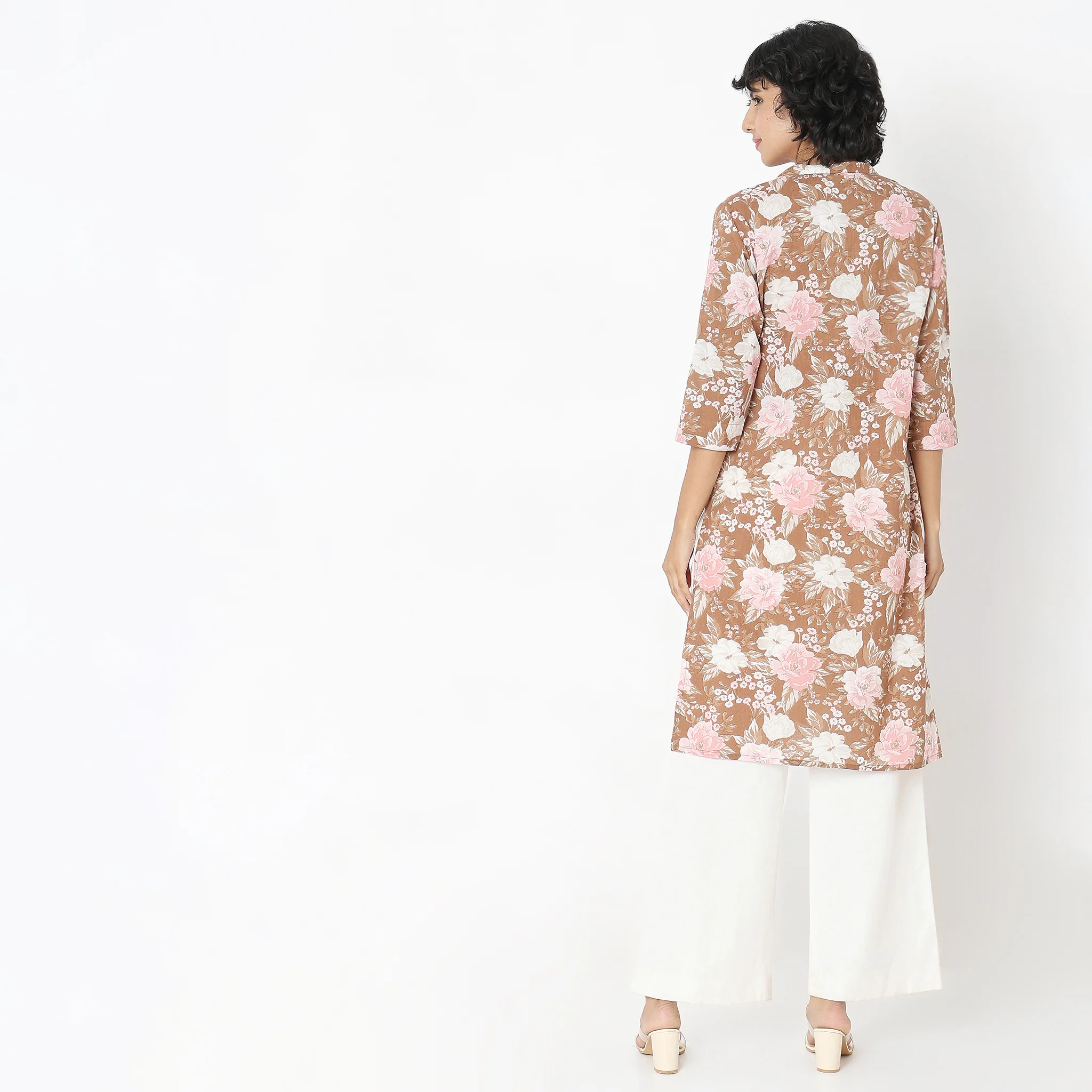 Straight Fit Printed Kurta - Image 3
