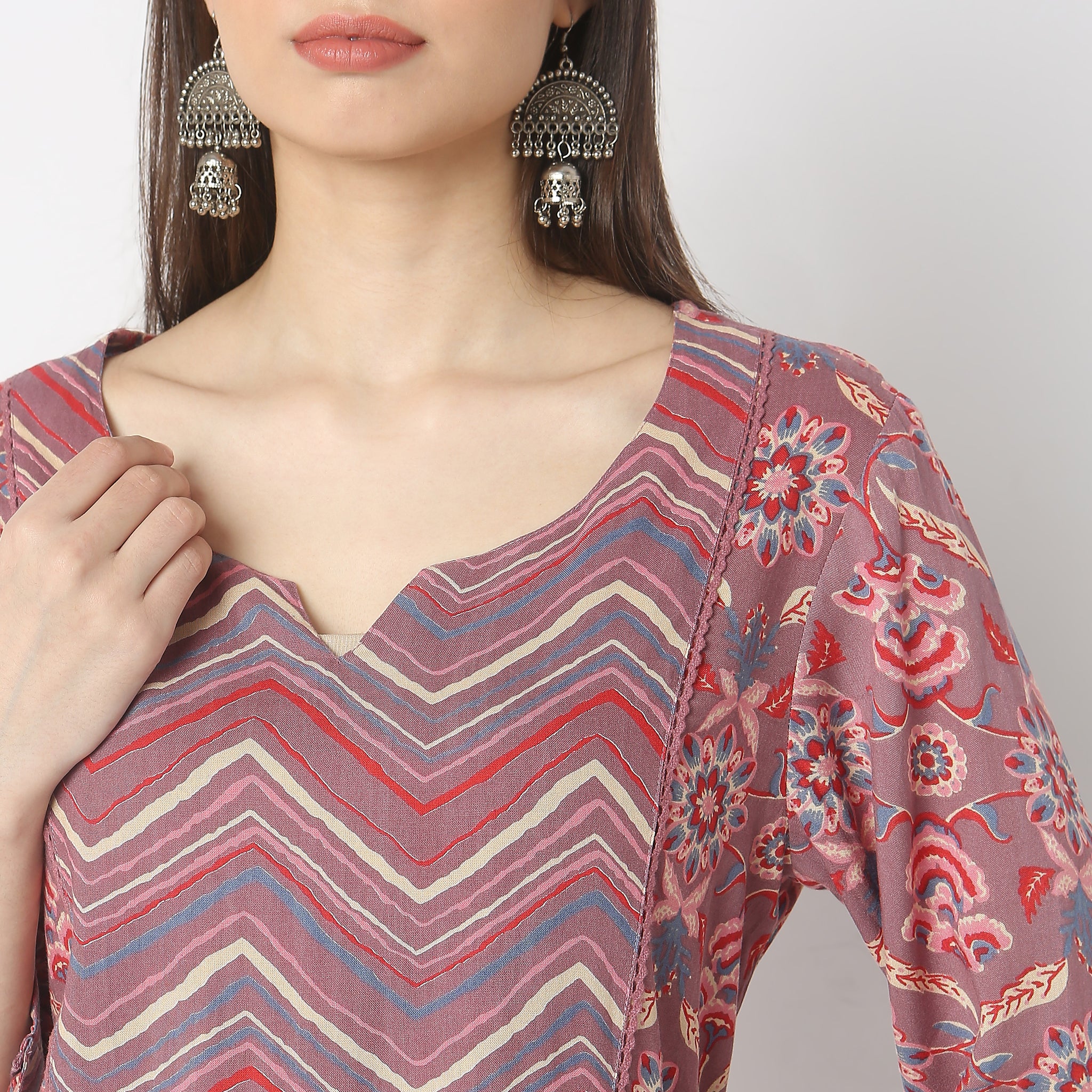 Straight Fit Printed Kurta - Image 4