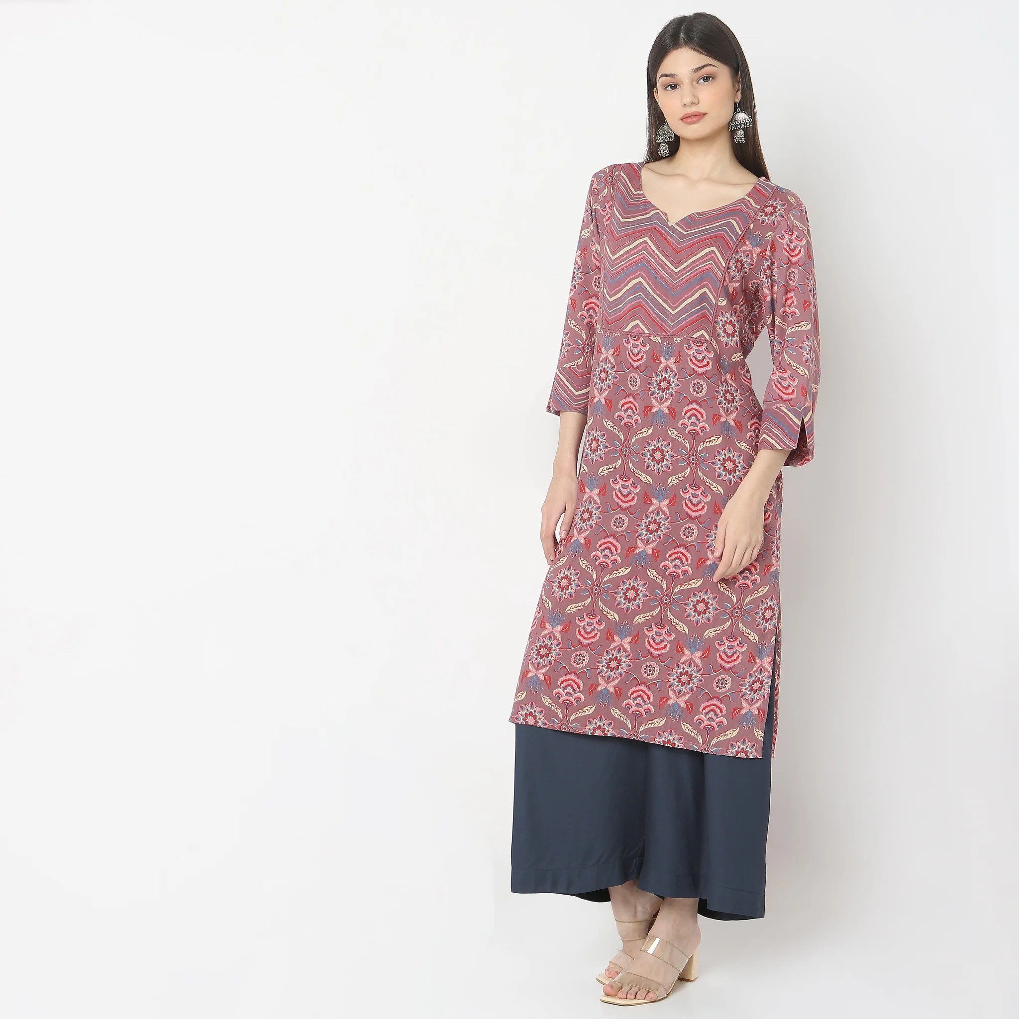 Straight Fit Printed Kurta - Image 5