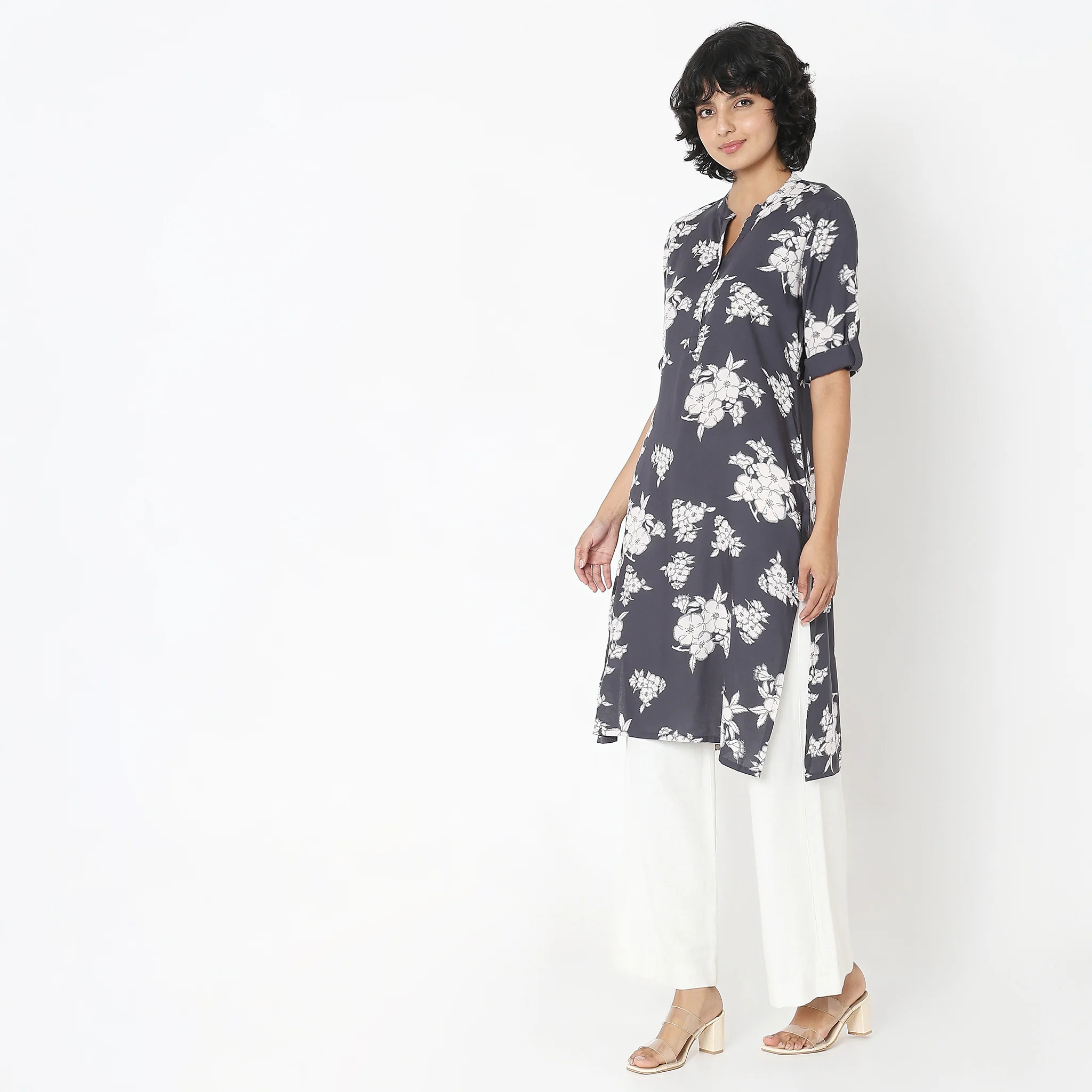 Straight Fit Printed Kurta - Image 5