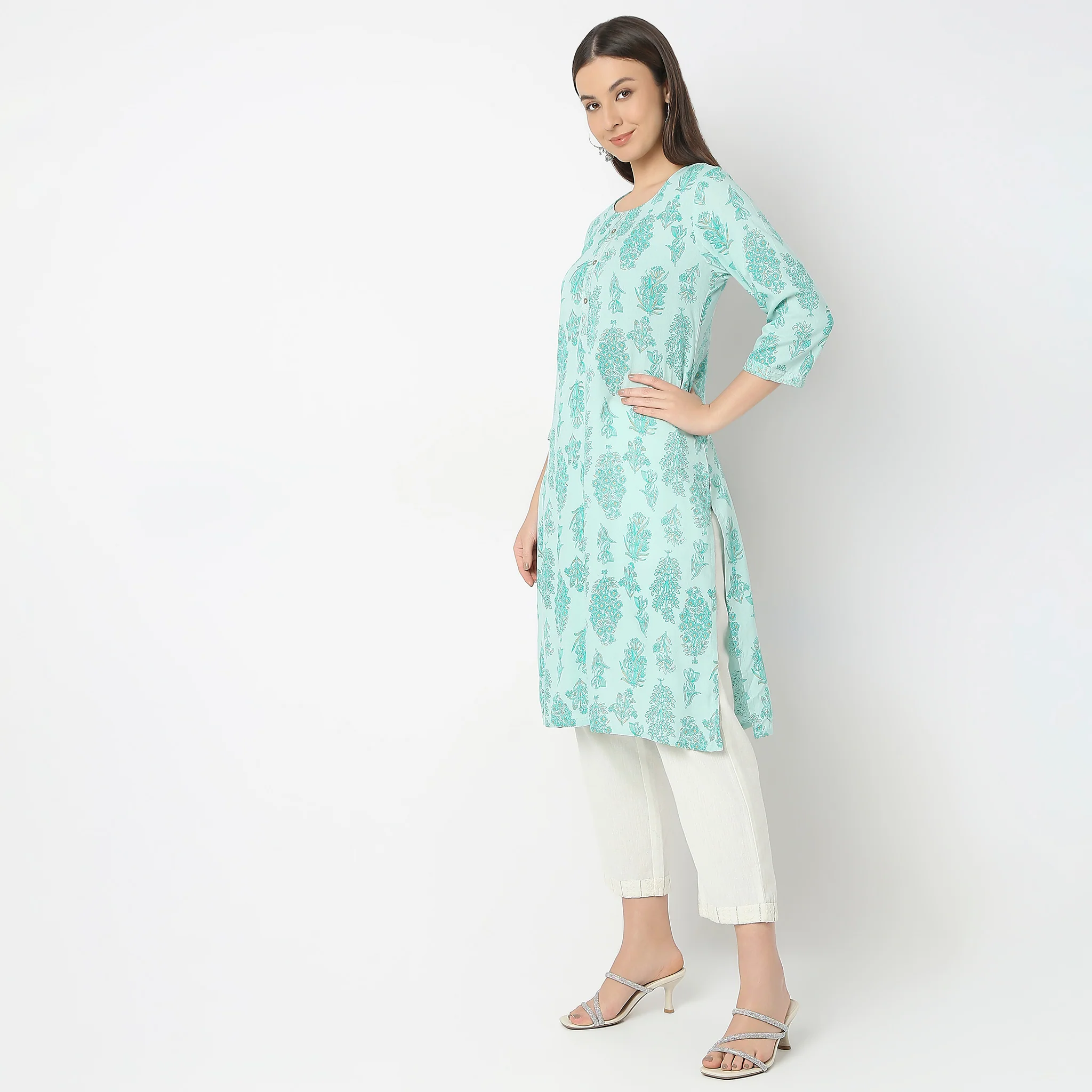 Straight Fit Printed Kurta - Image 10