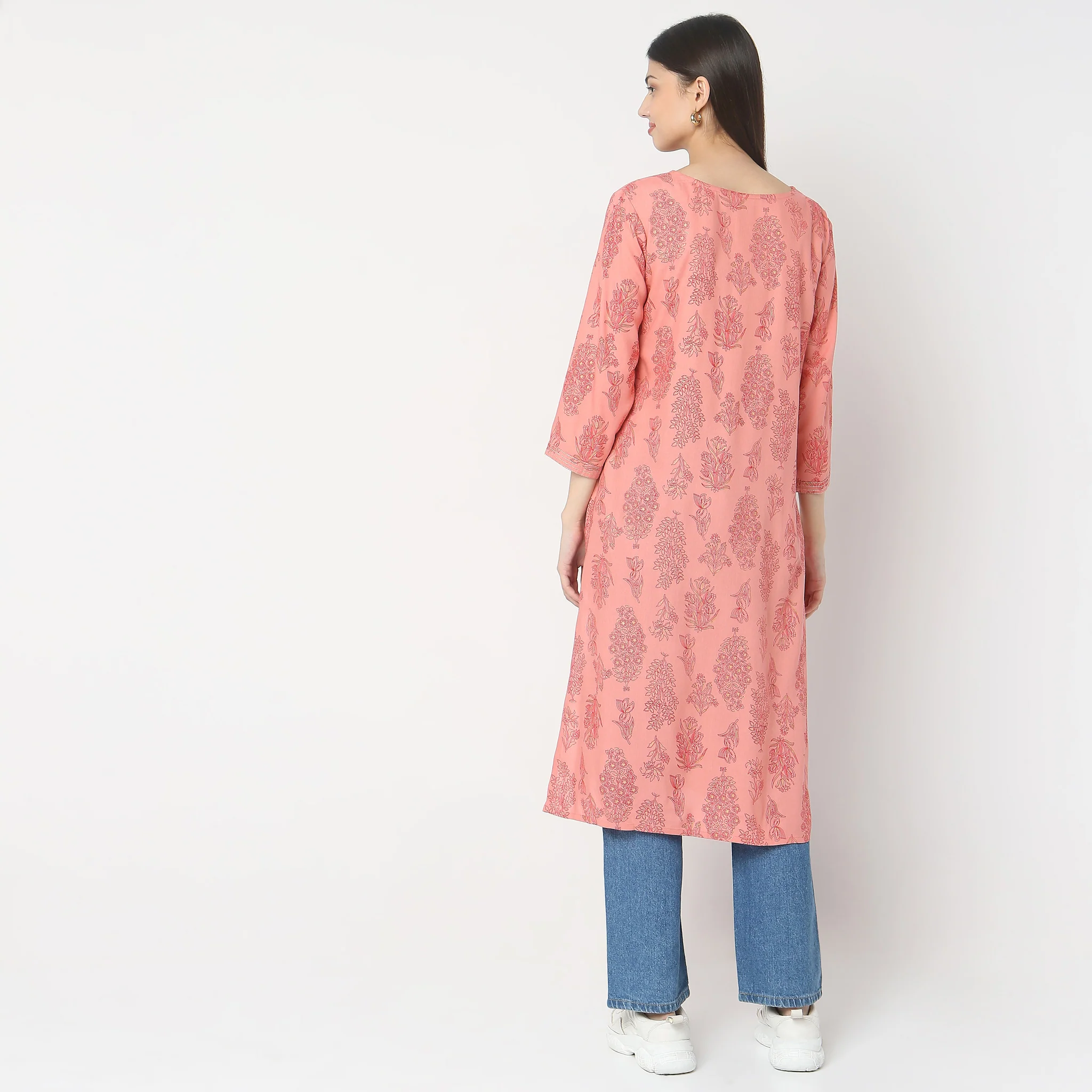 Straight Fit Printed Kurta - Image 3
