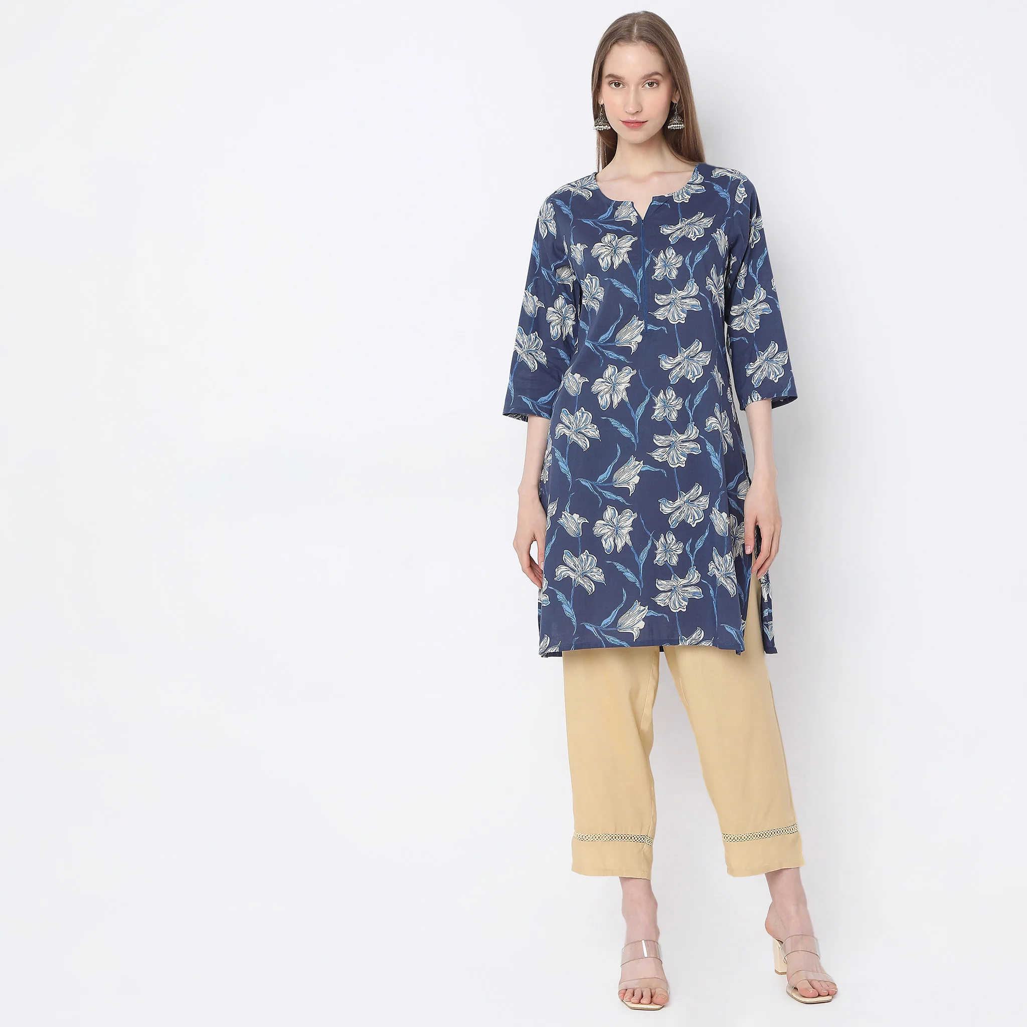 Straight Fit Printed Kurta - Image 2
