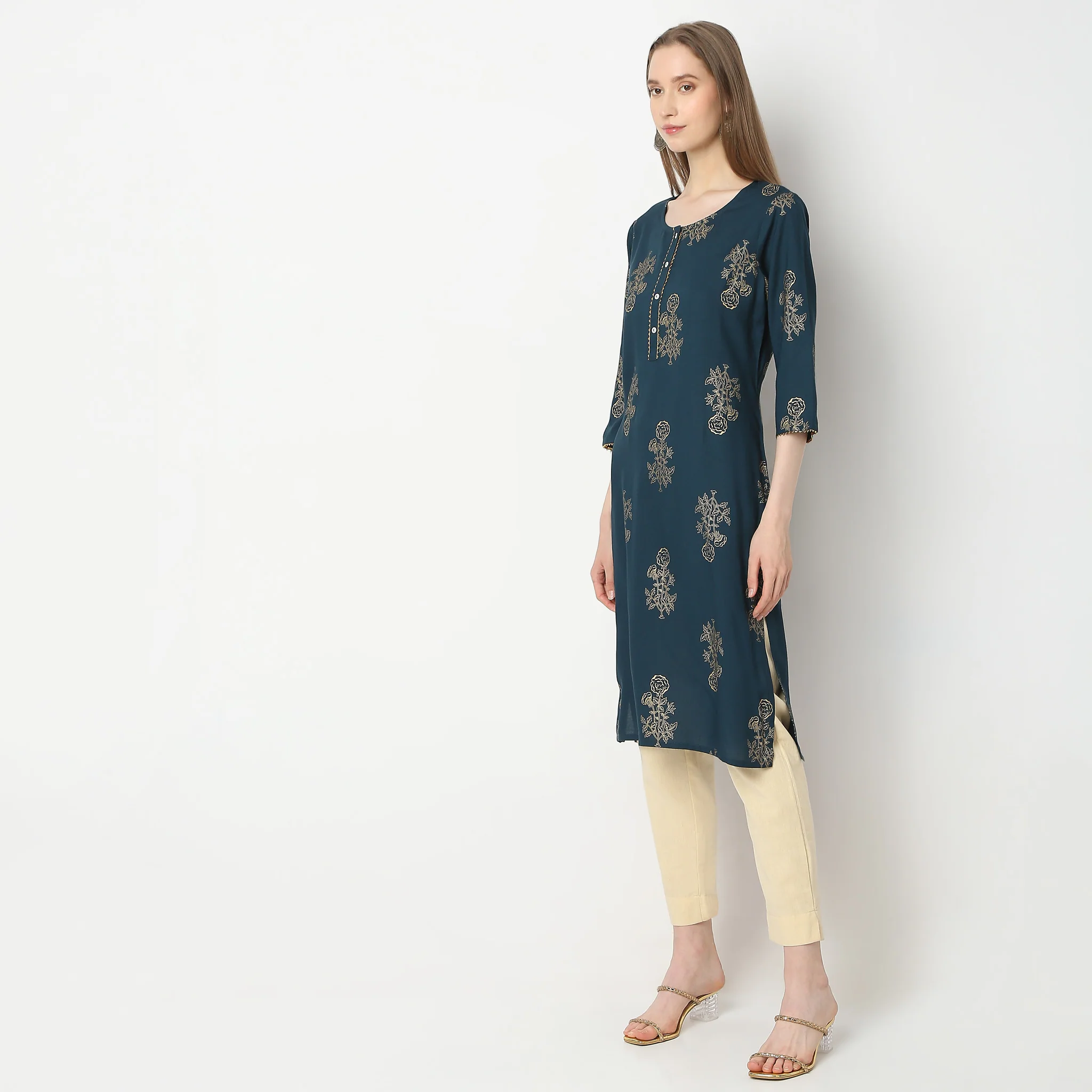 Straight Fit Printed Kurta - Image 5