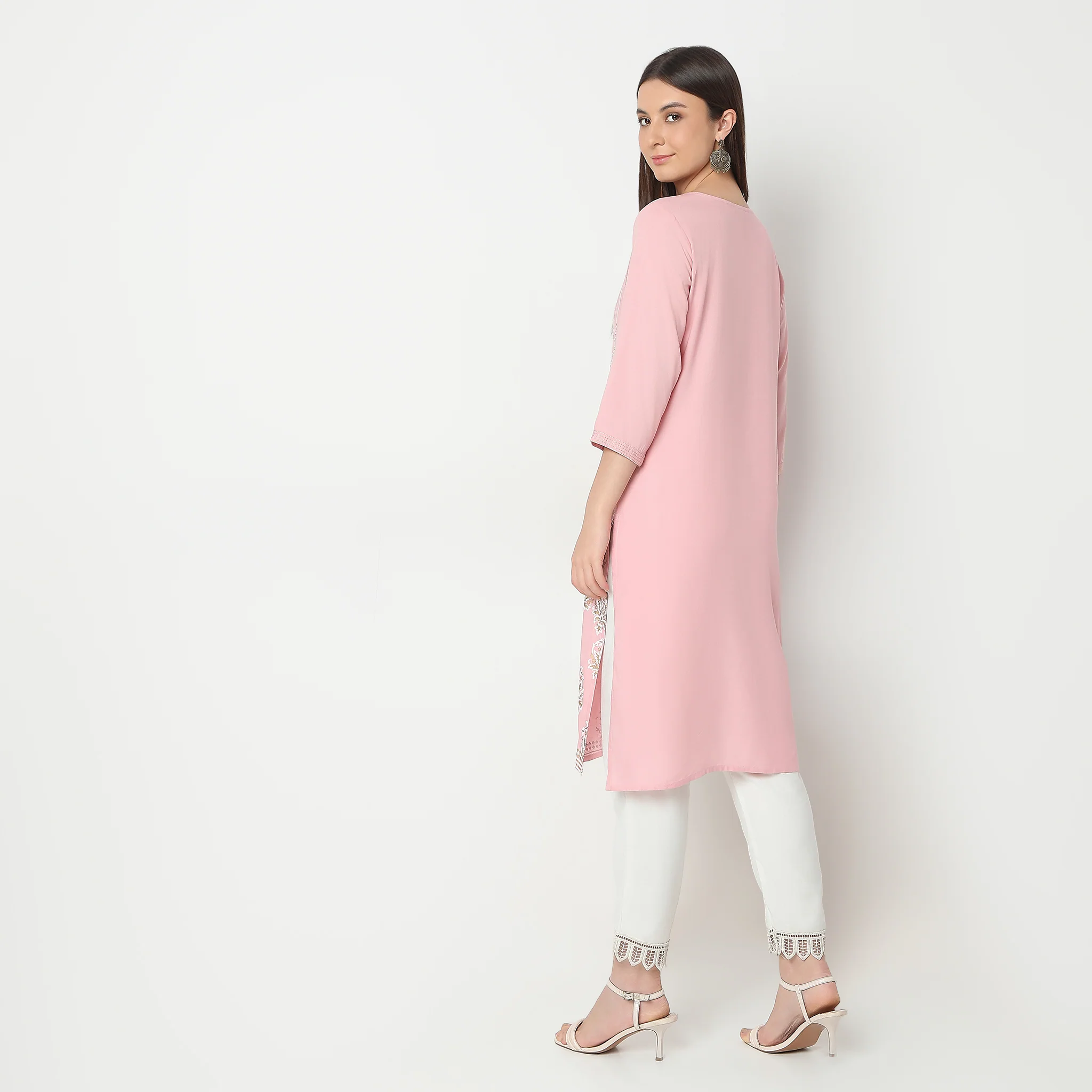Straight Fit Printed Kurta - Image 5