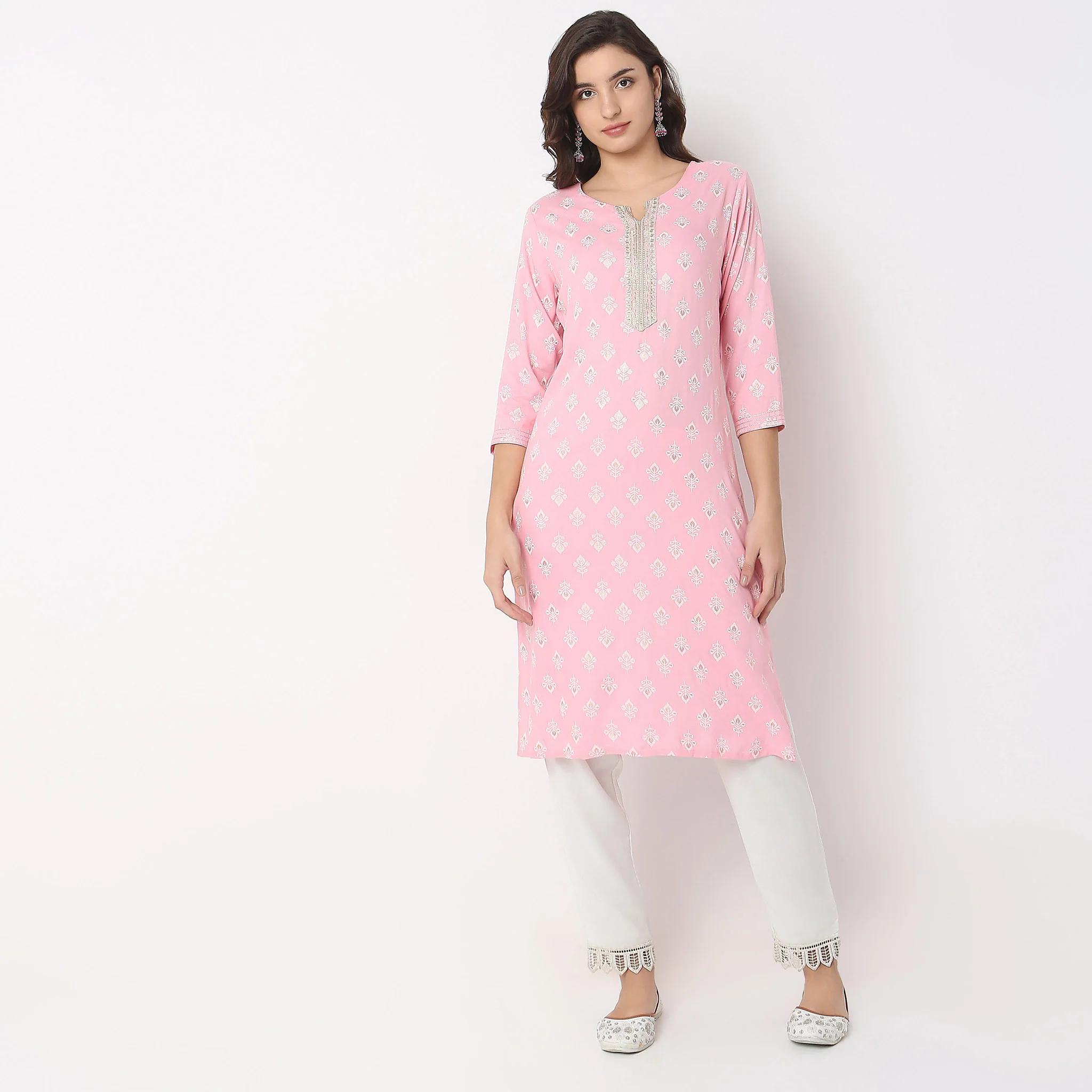 Straight Fit Printed Kurta - Image 2