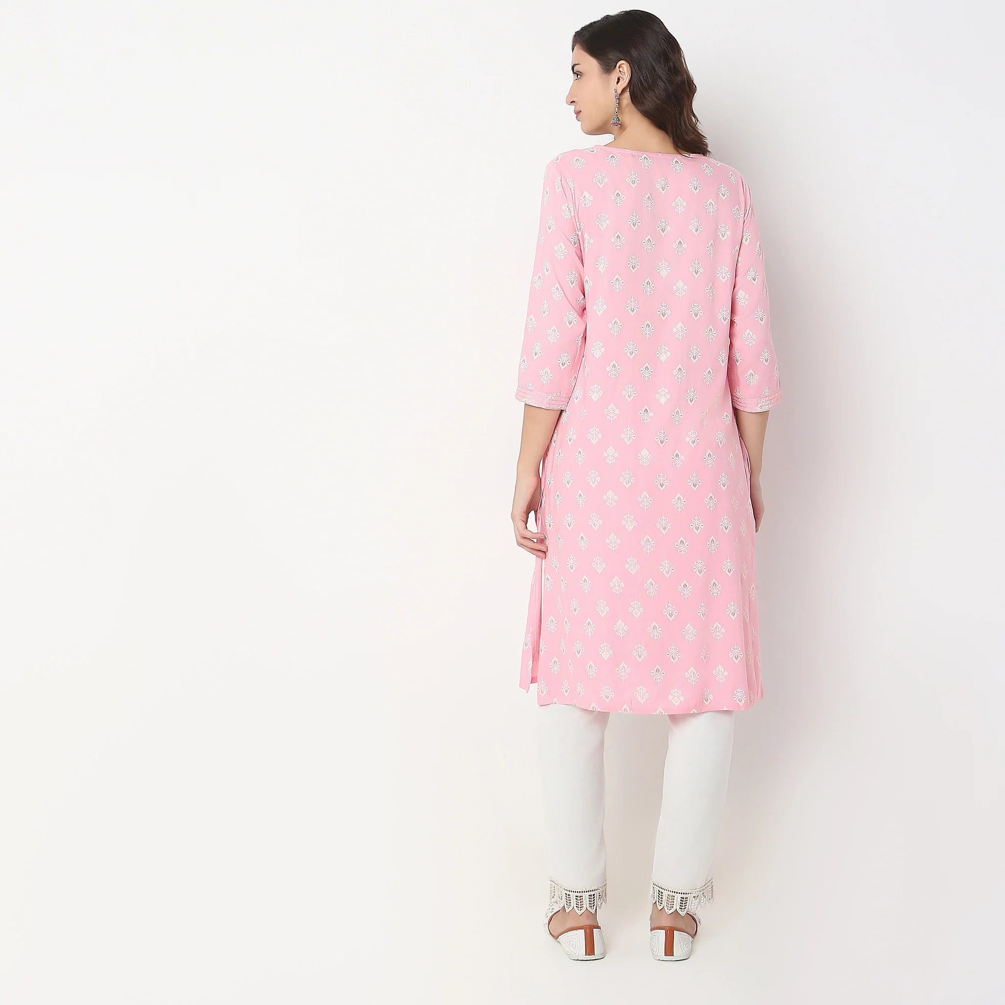 Straight Fit Printed Kurta - Image 3