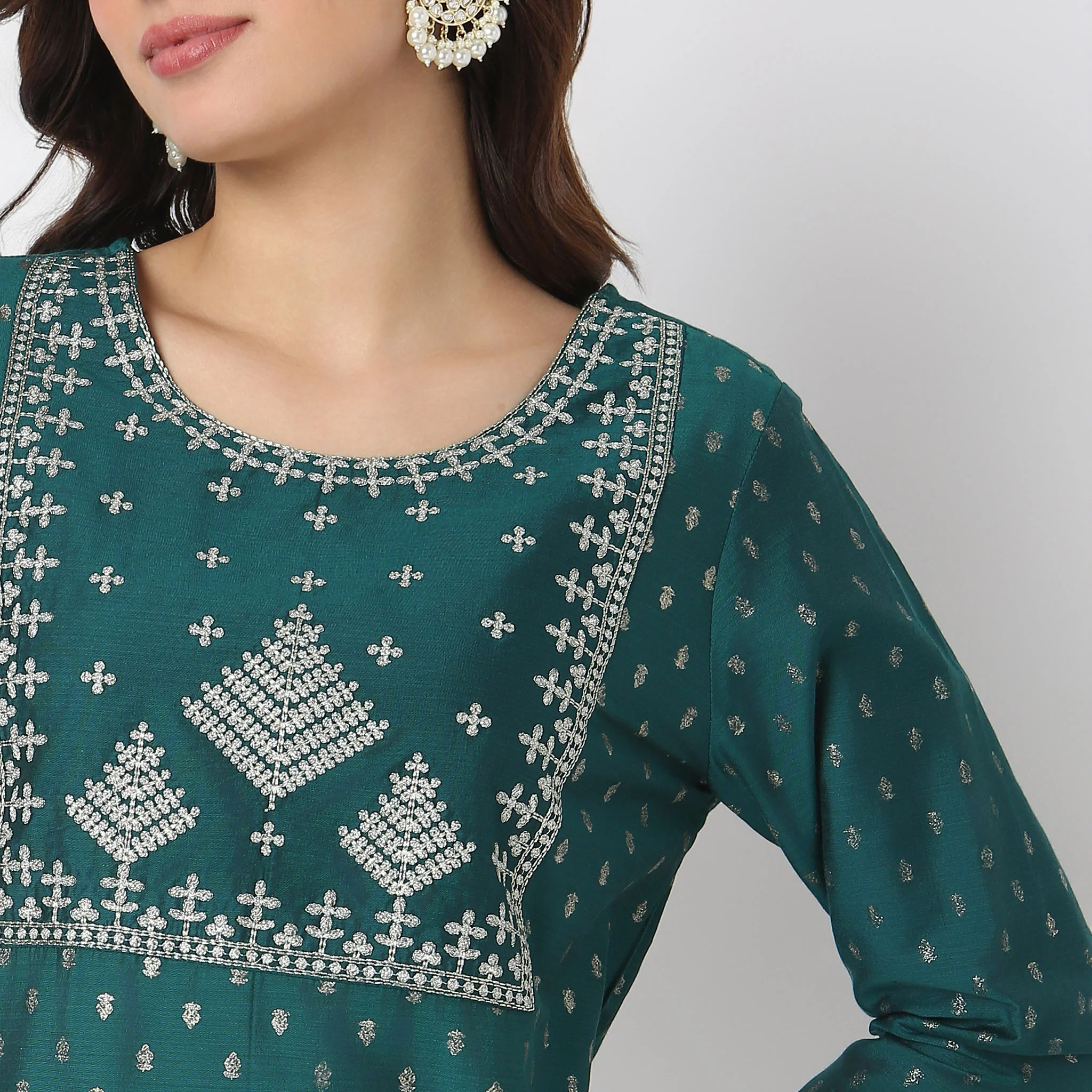 Straight Fit Printed Kurta - Image 4