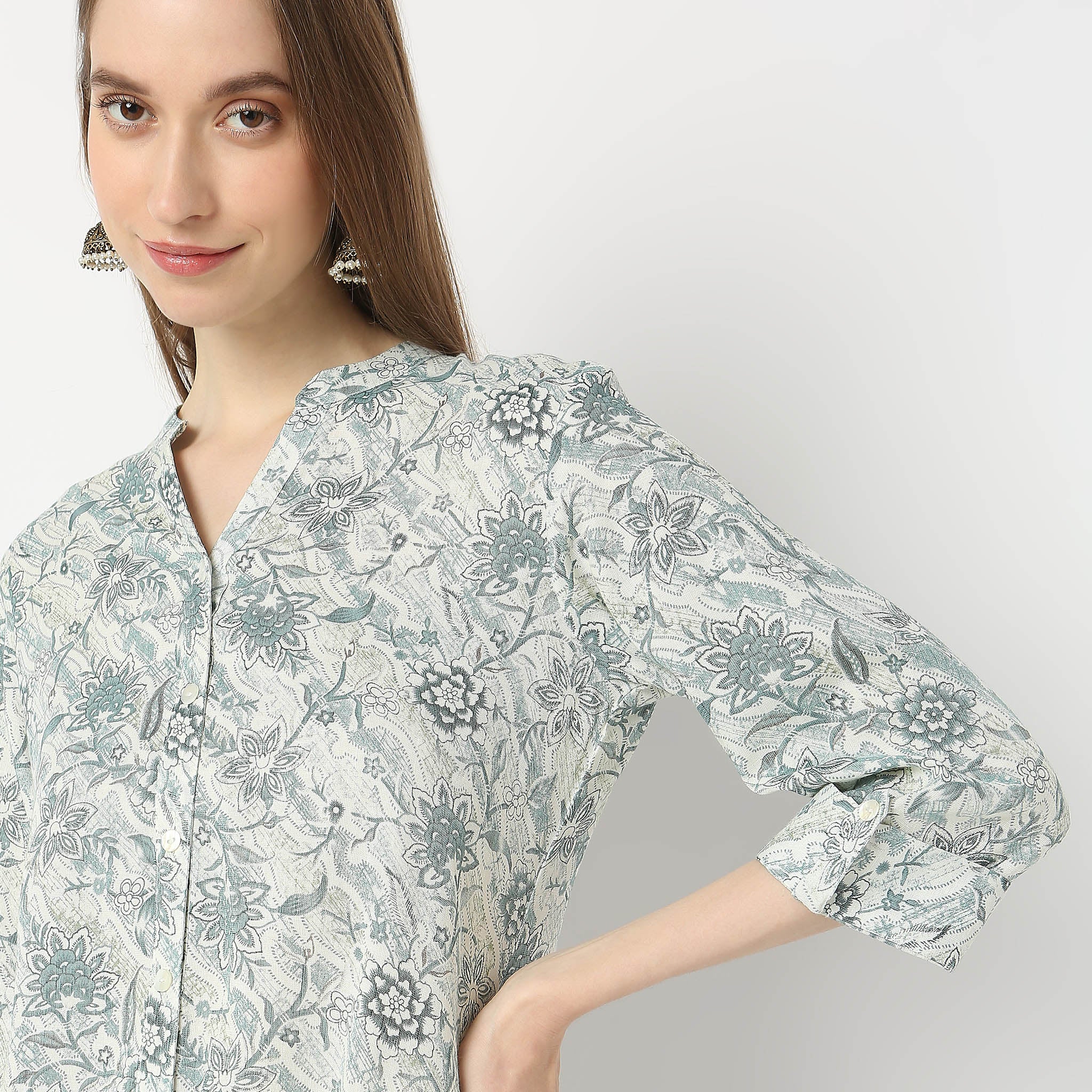 Straight Fit Printed Kurta - Image 9