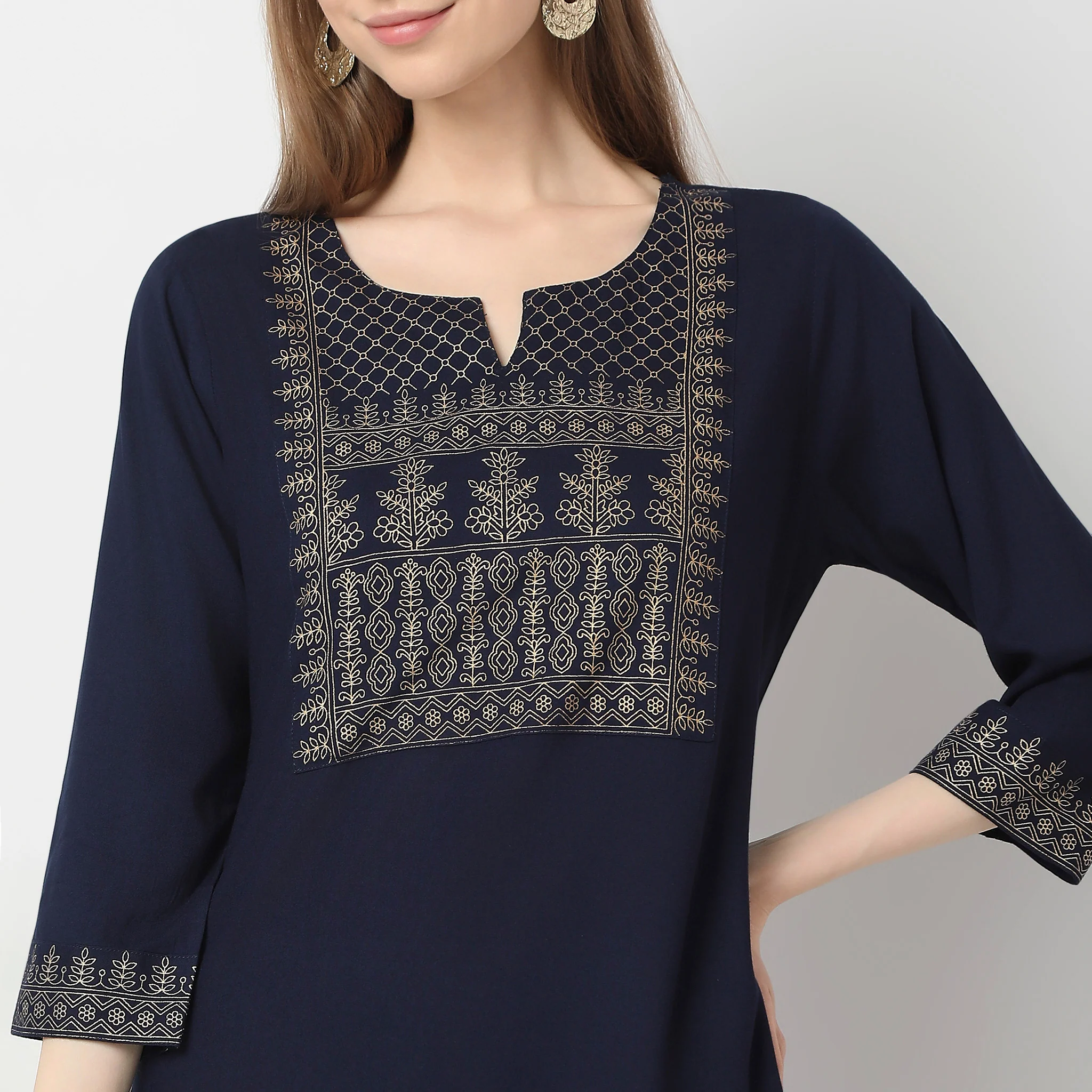 Straight Fit Printed Kurta - Image 4
