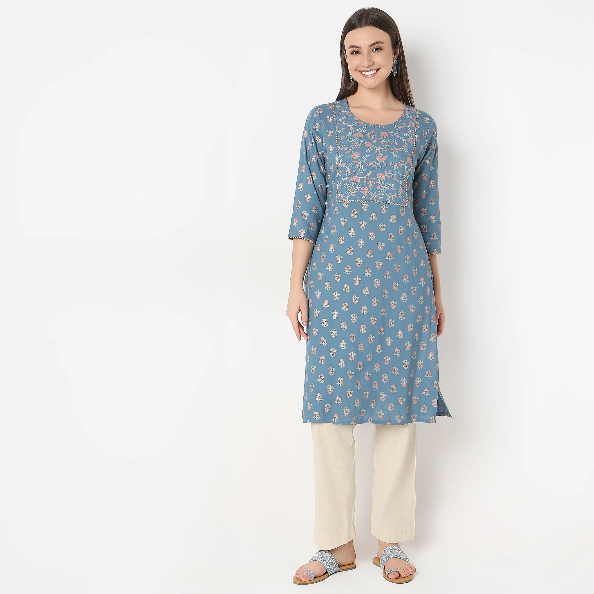 Straight Fit Printed Kurta - Image 2