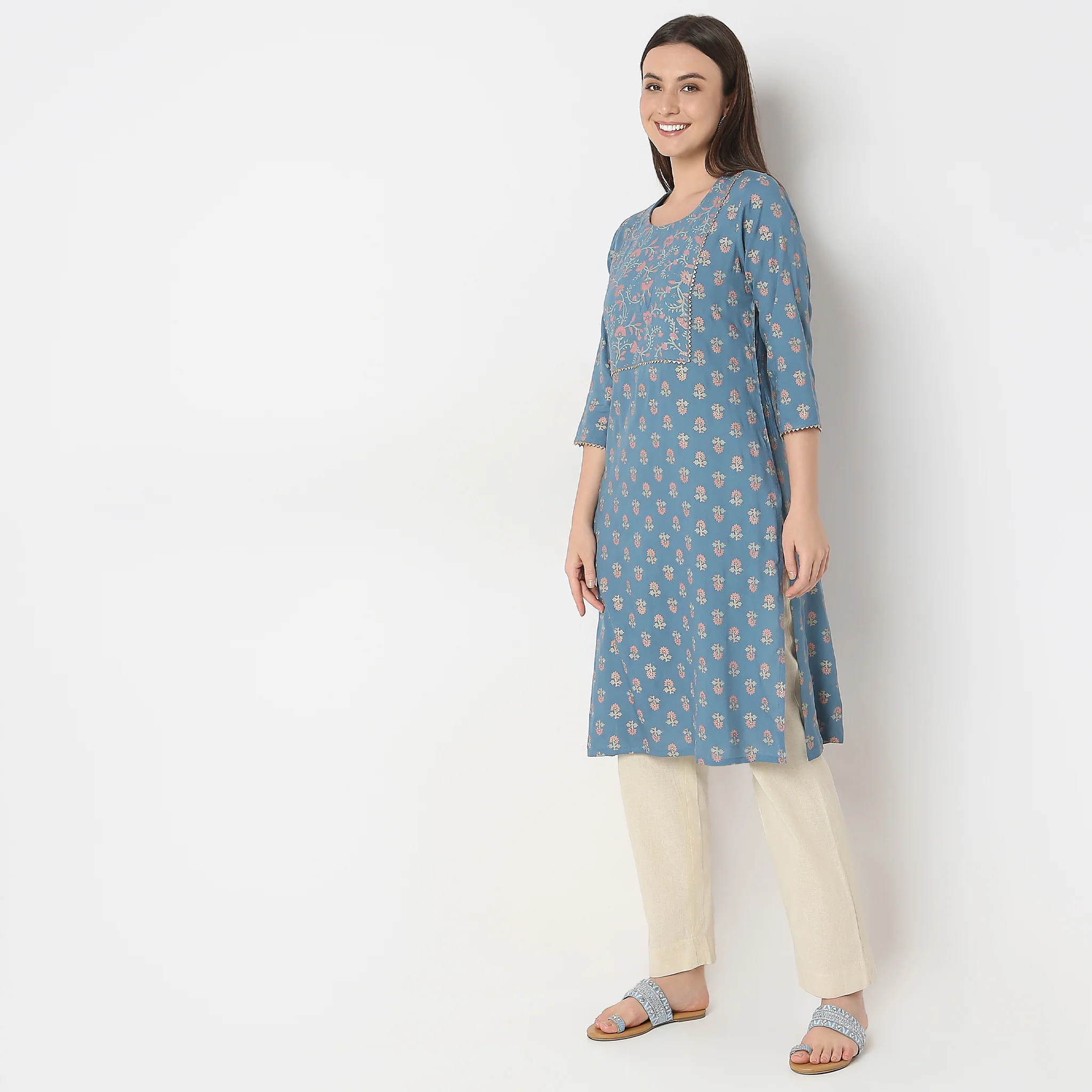 Straight Fit Printed Kurta - Image 5