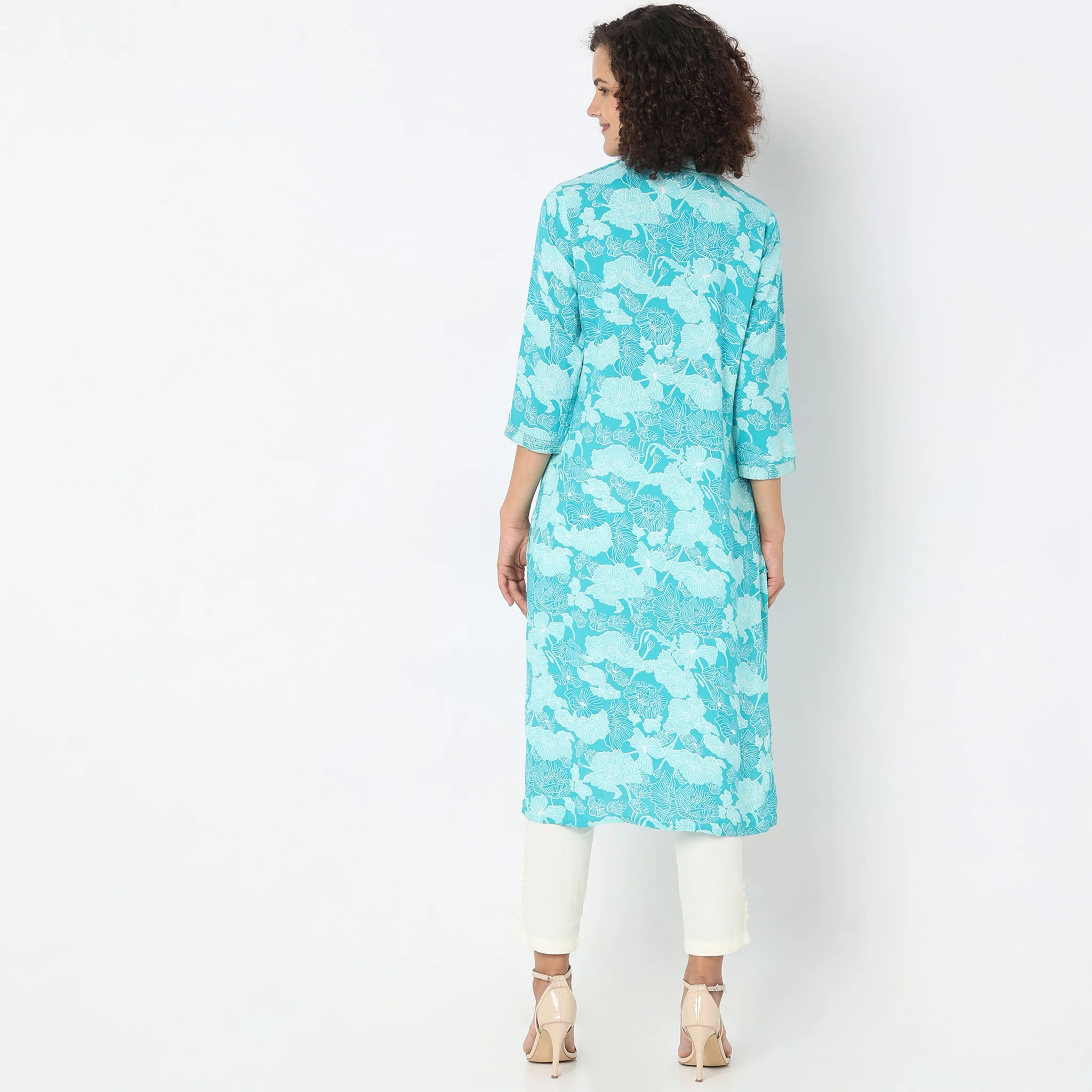 Straight Fit Printed Kurta - Image 3