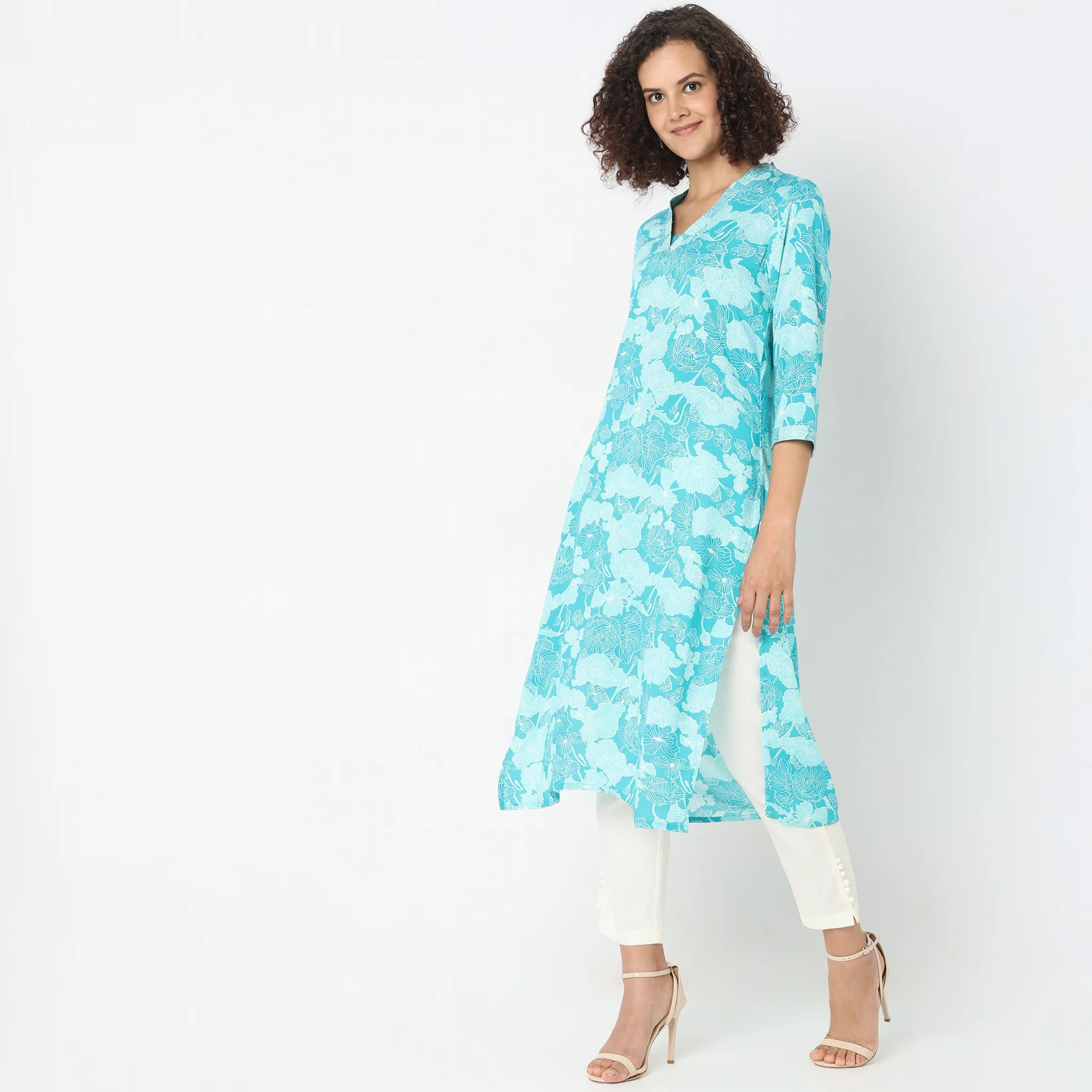 Straight Fit Printed Kurta - Image 5