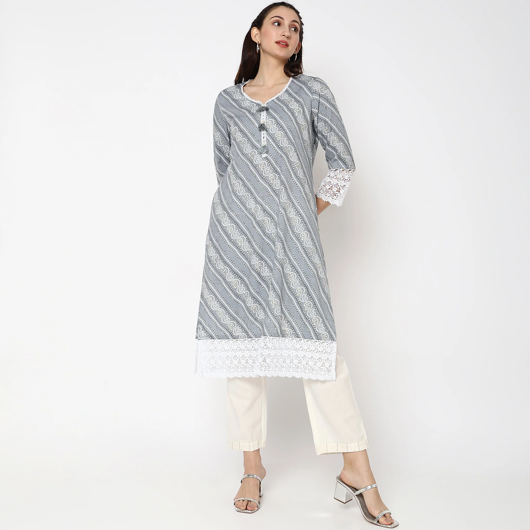 Straight Fit Printed Kurta - Image 2