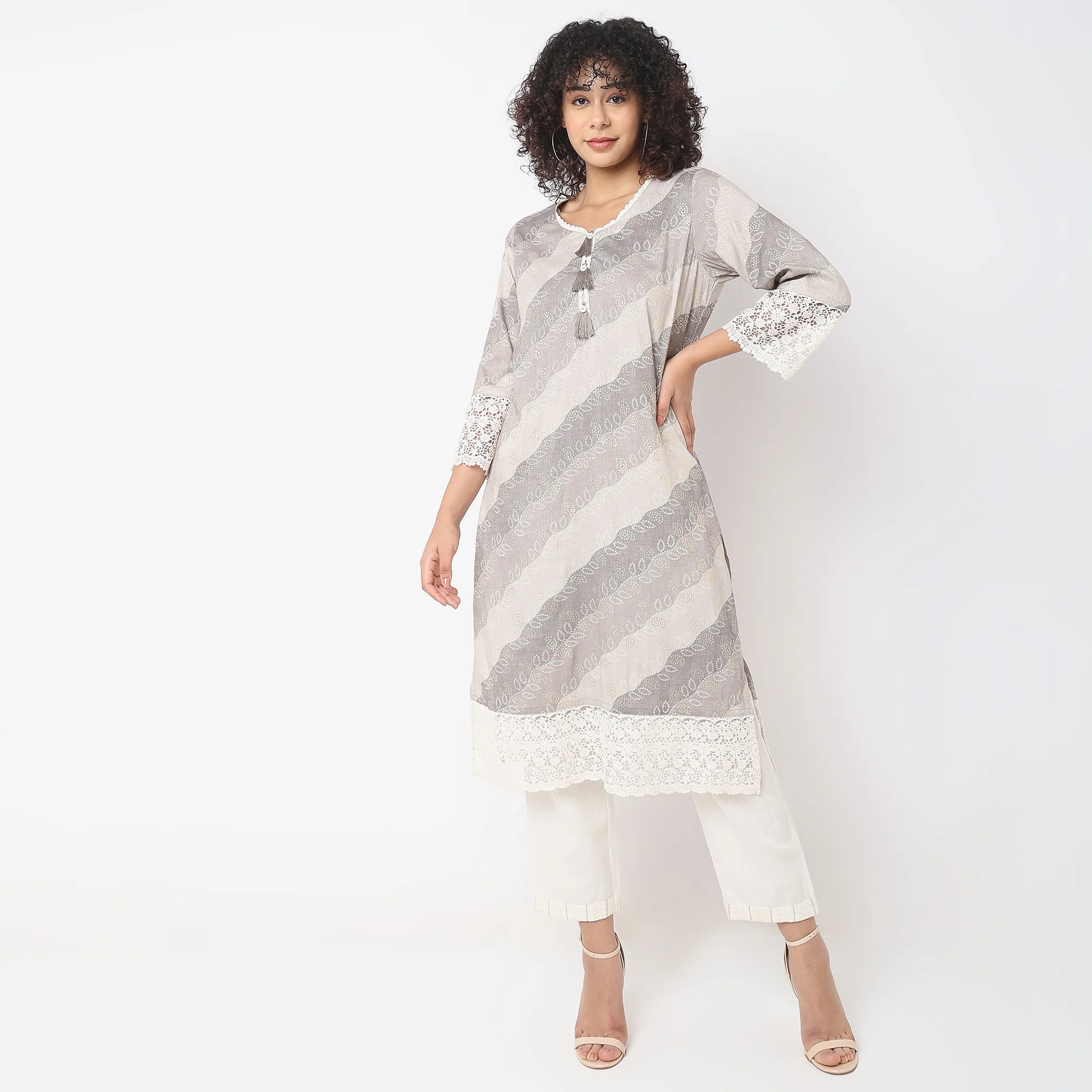 Straight Fit Printed Kurta - Image 2