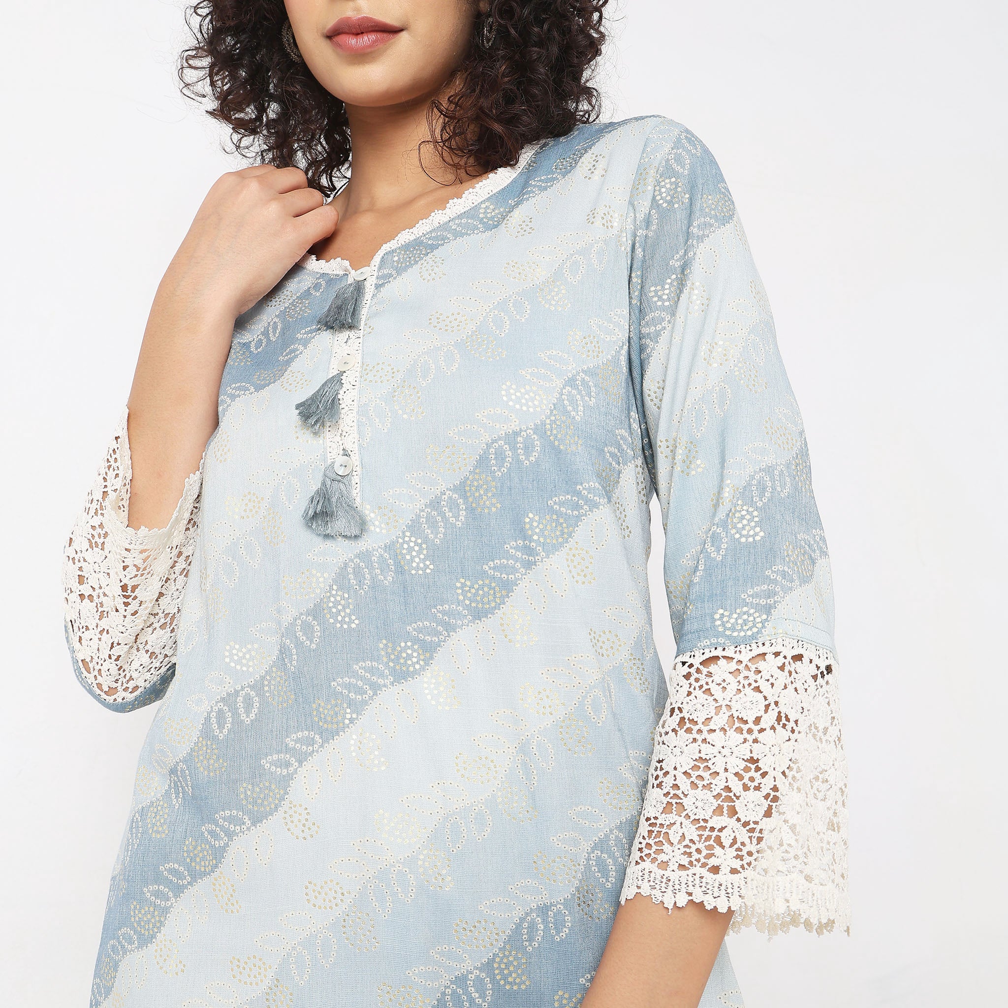 Straight Fit Printed Kurta - Image 9