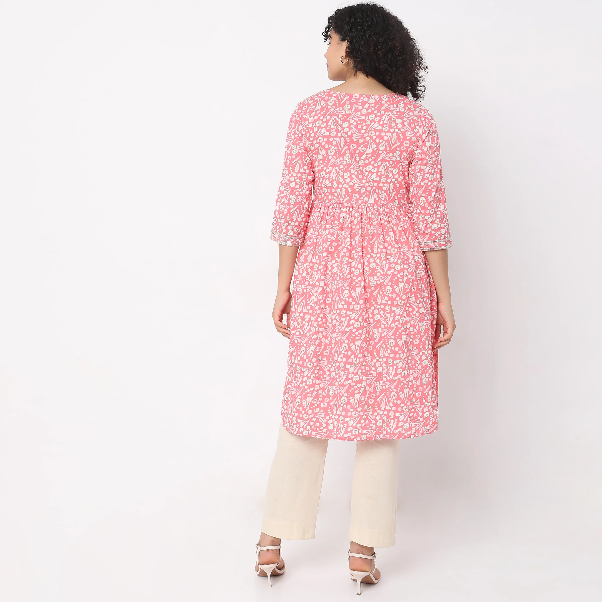 Straight Fit Printed Kurta - Image 3