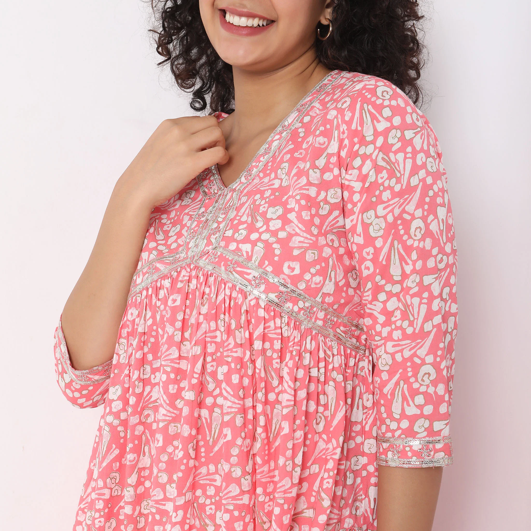 Straight Fit Printed Kurta - Image 4