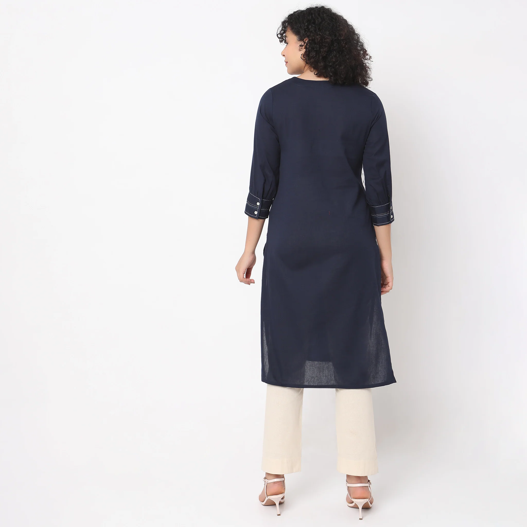 Straight Fit Printed Kurta - Image 3