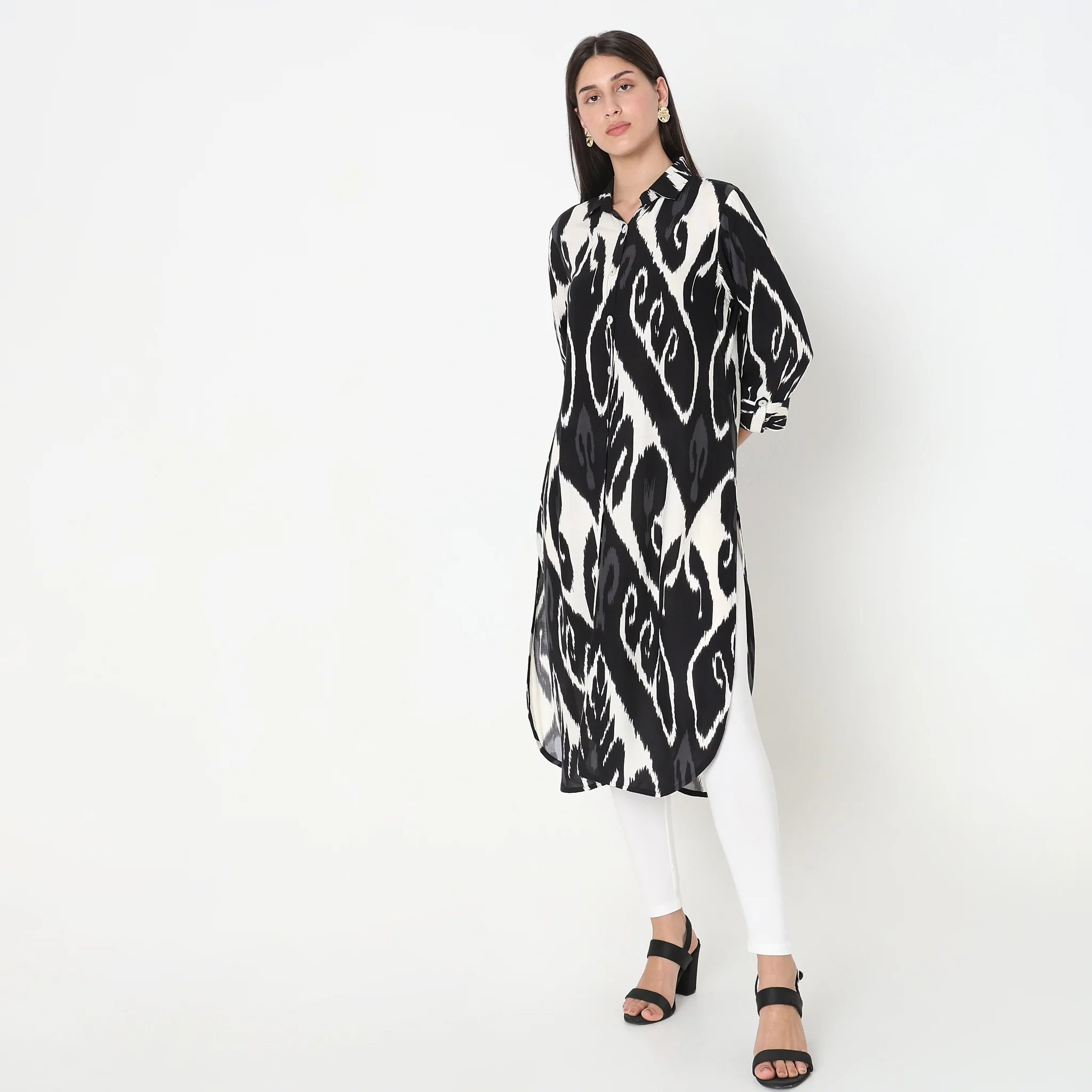 Straight Fit Printed Kurta - Image 2