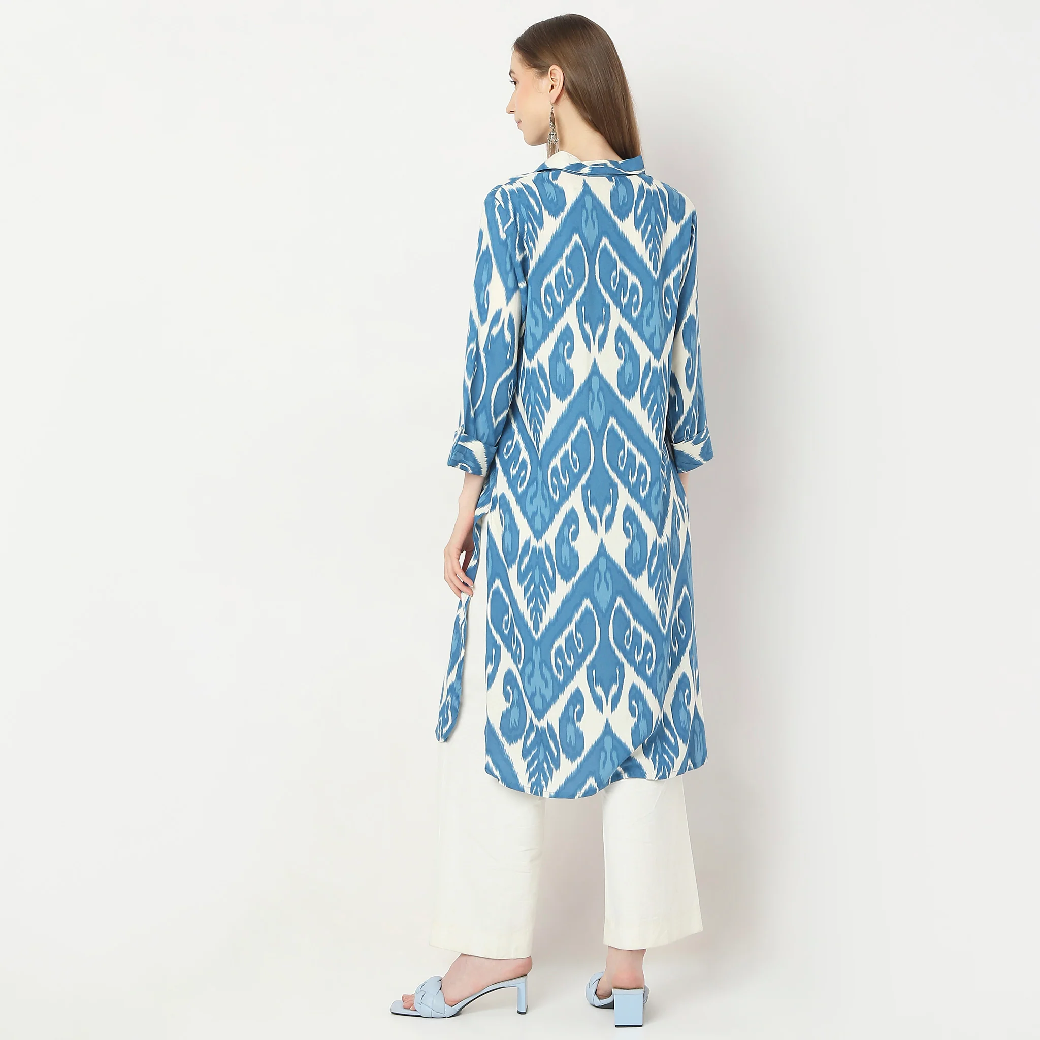 Straight Fit Printed Kurta - Image 8