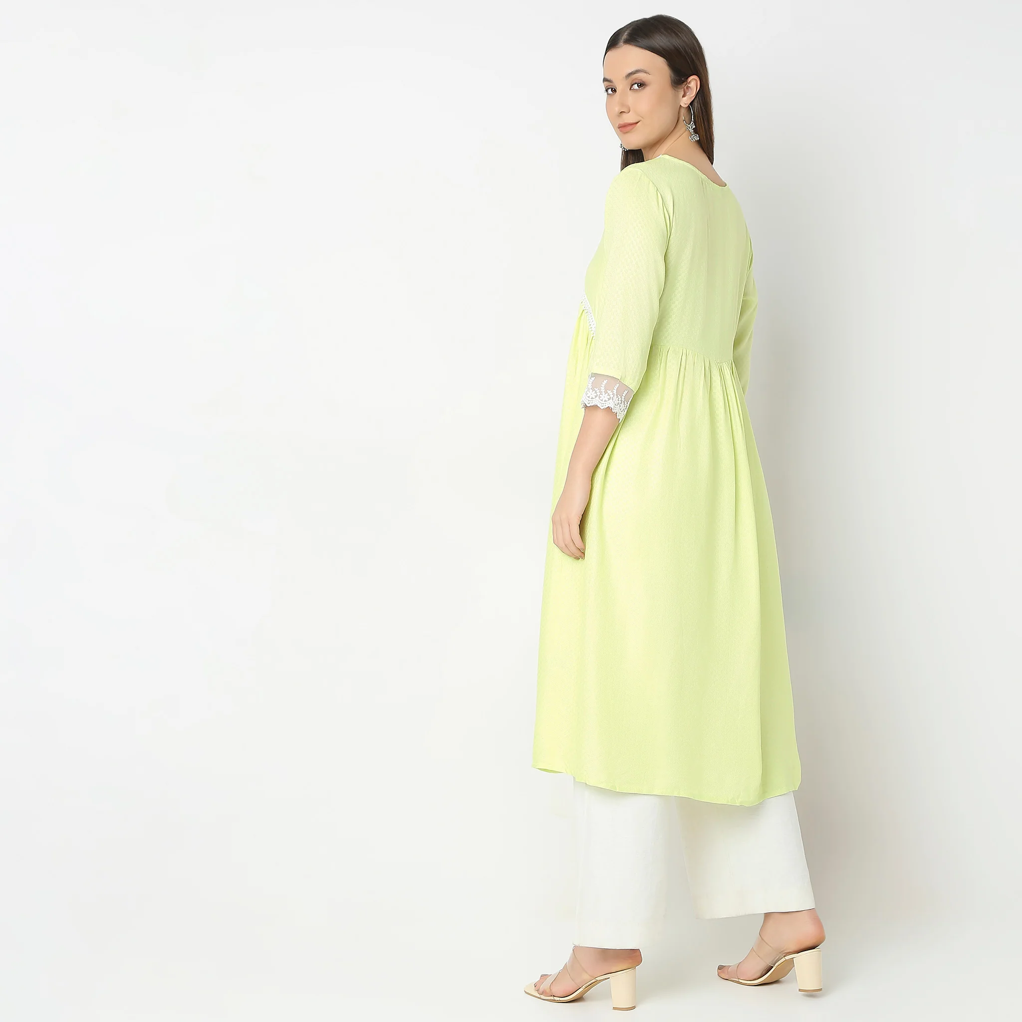 Straight Fit Printed Kurta - Image 3