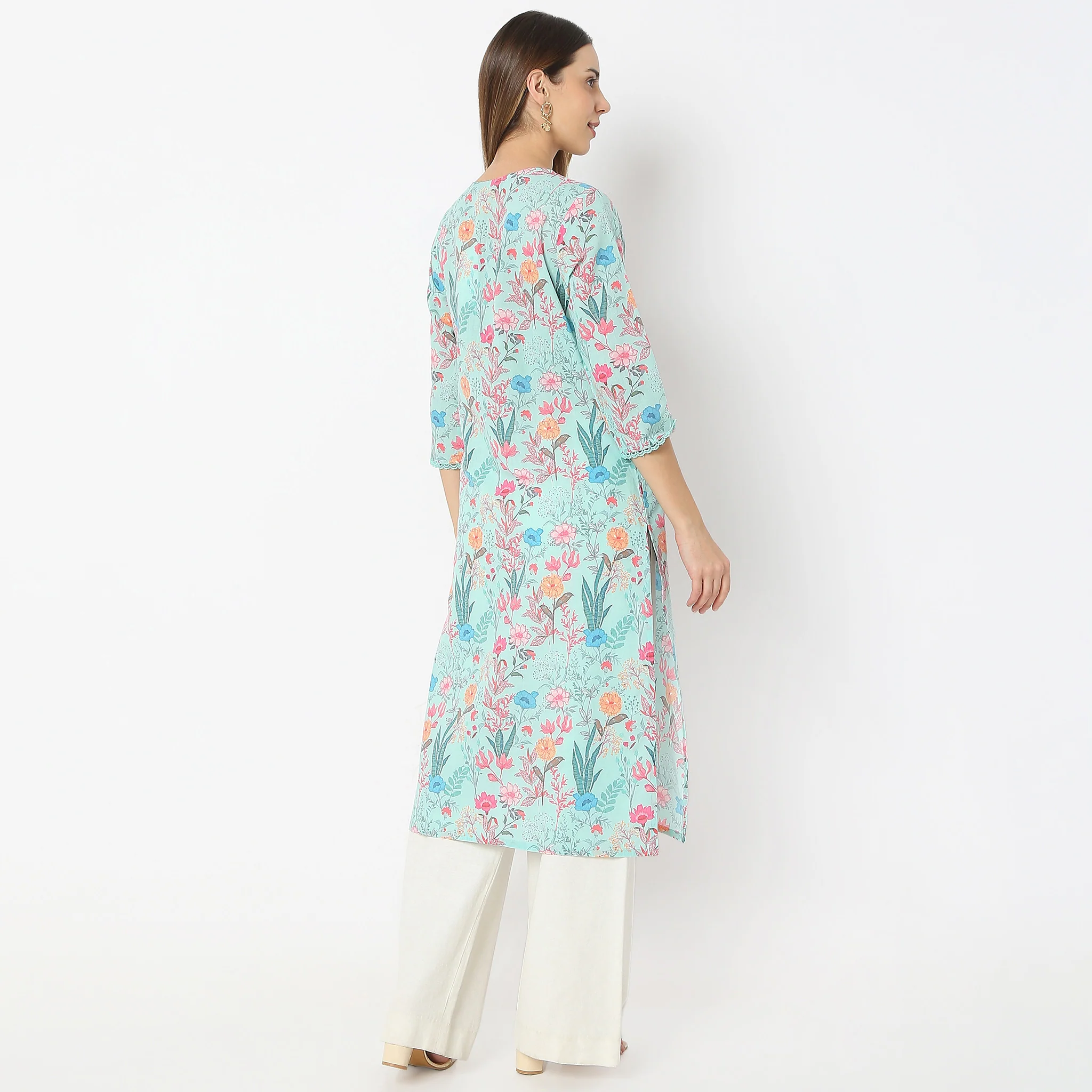 Straight Fit Printed Kurta - Image 3