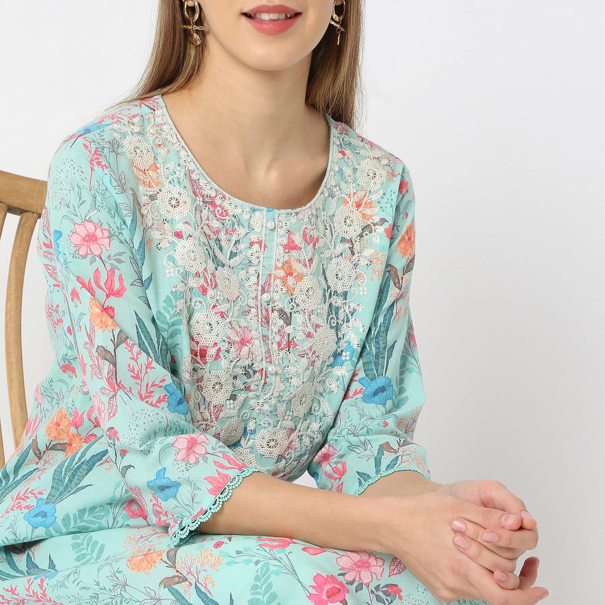 Straight Fit Printed Kurta - Image 4