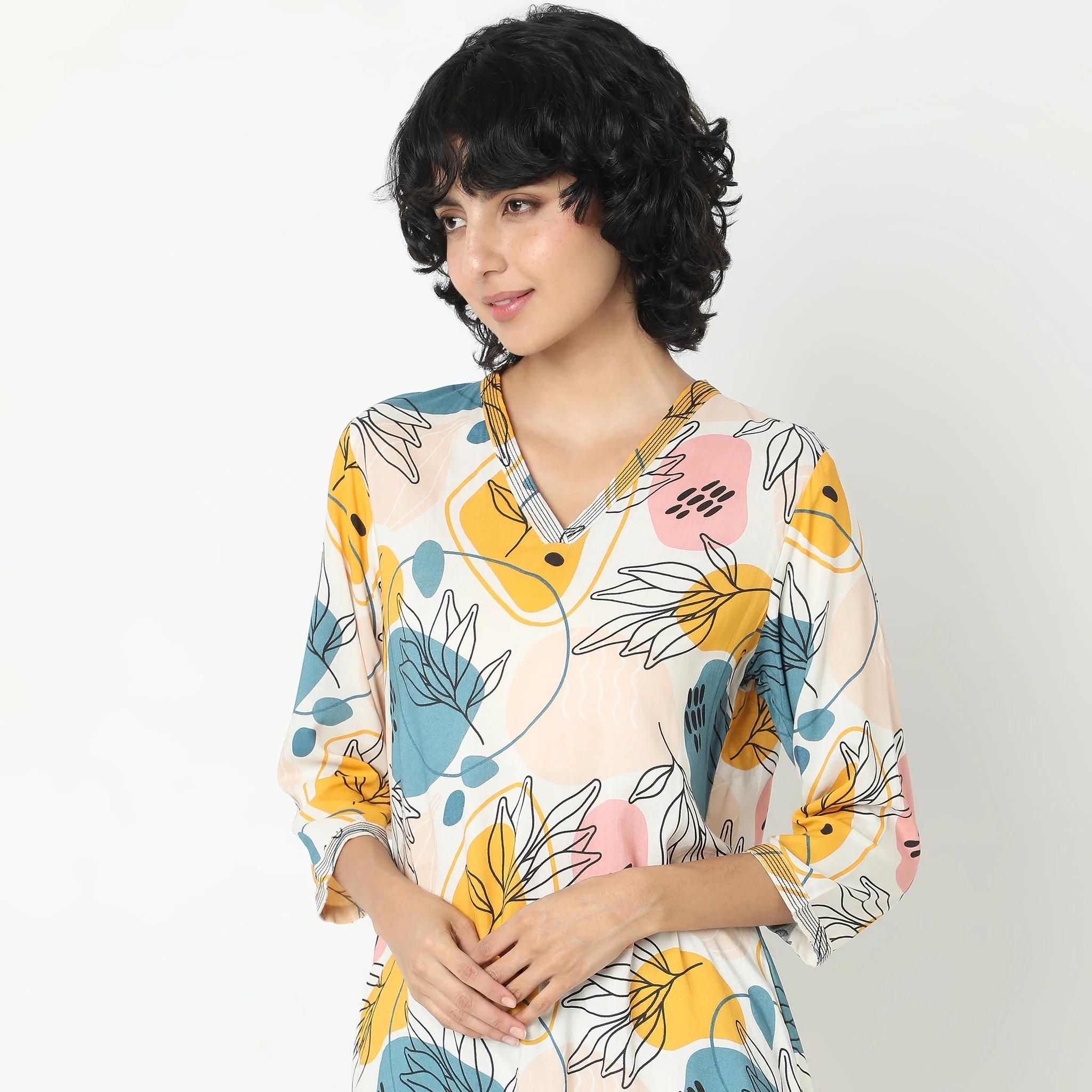 Straight Fit Printed Kurta - Image 4