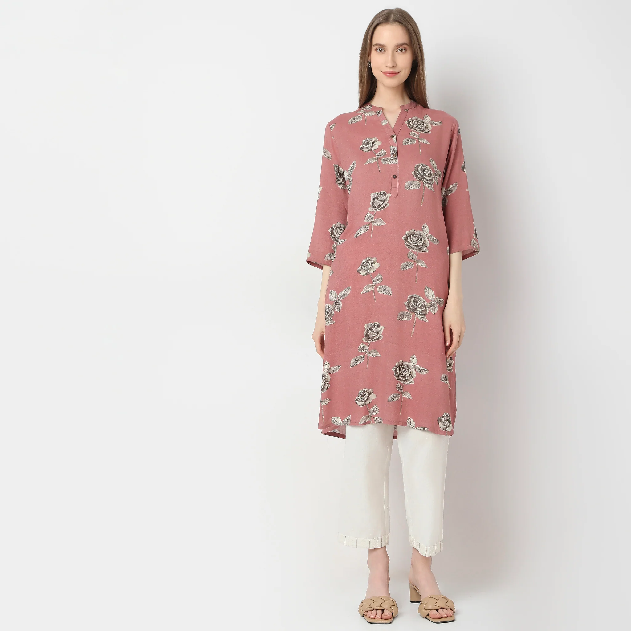 Straight Fit Printed Kurta - Image 2