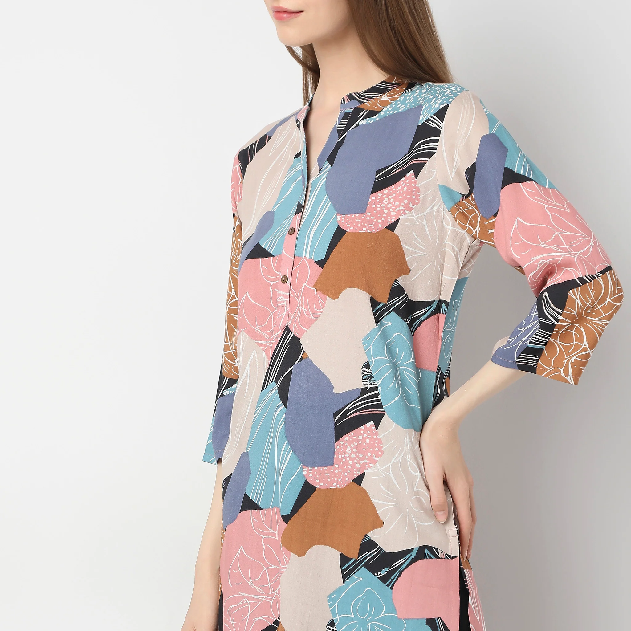 Straight Fit Printed Kurta - Image 4