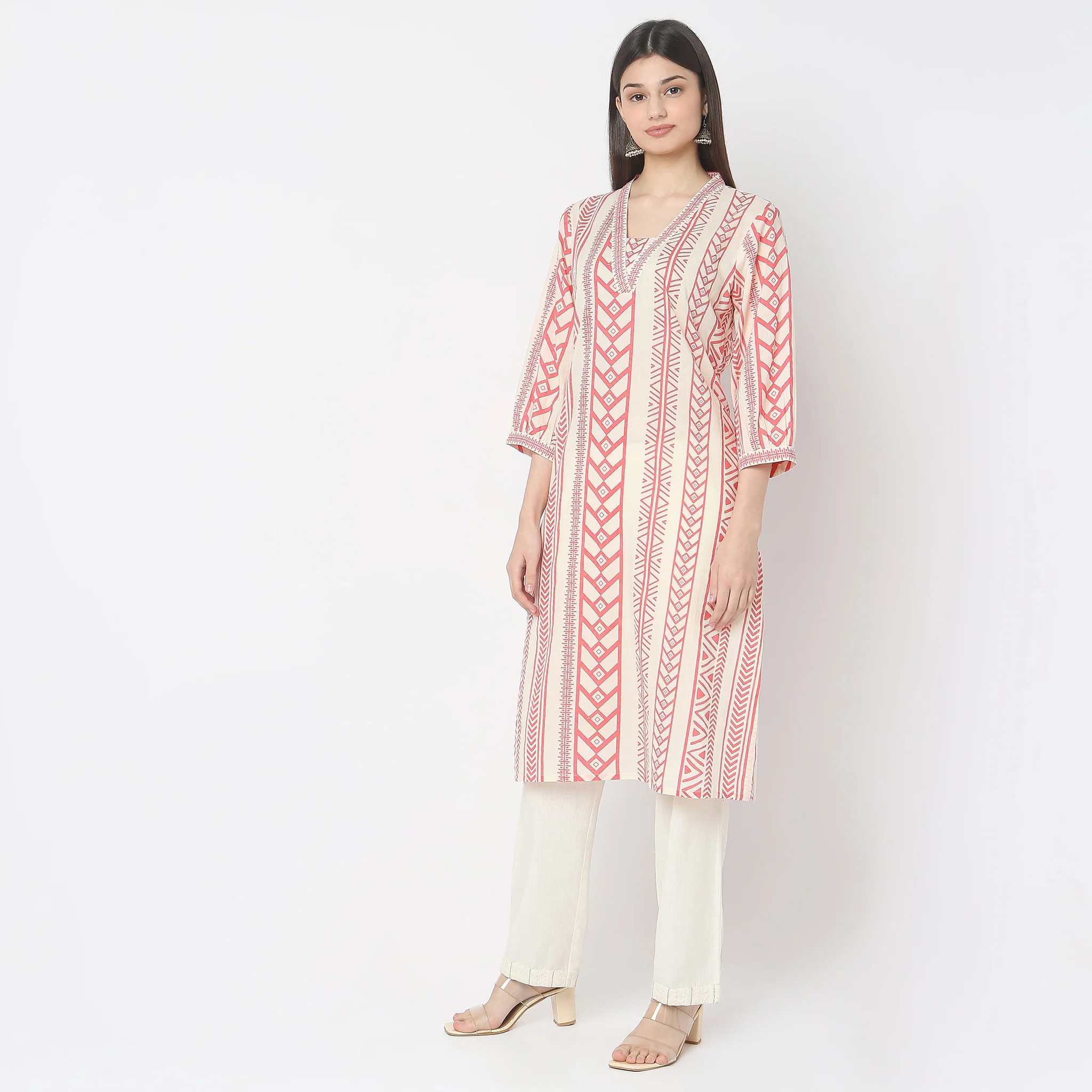 Straight Fit Printed Kurta - Image 5