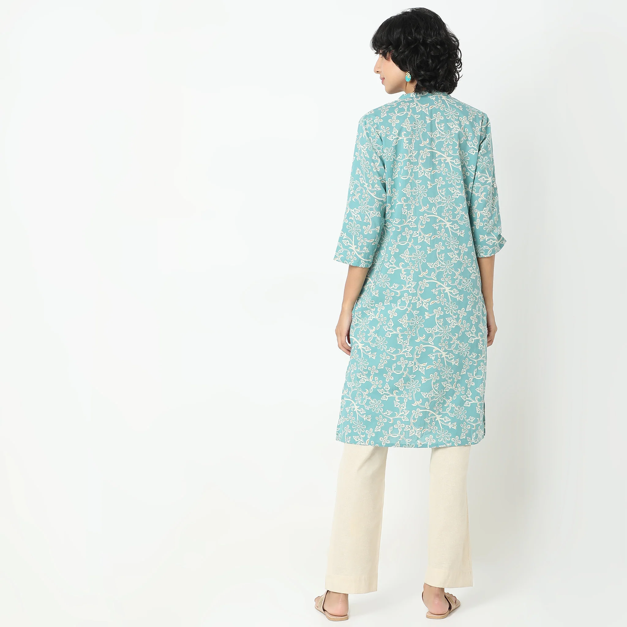 Straight Fit Printed Kurta - Image 3