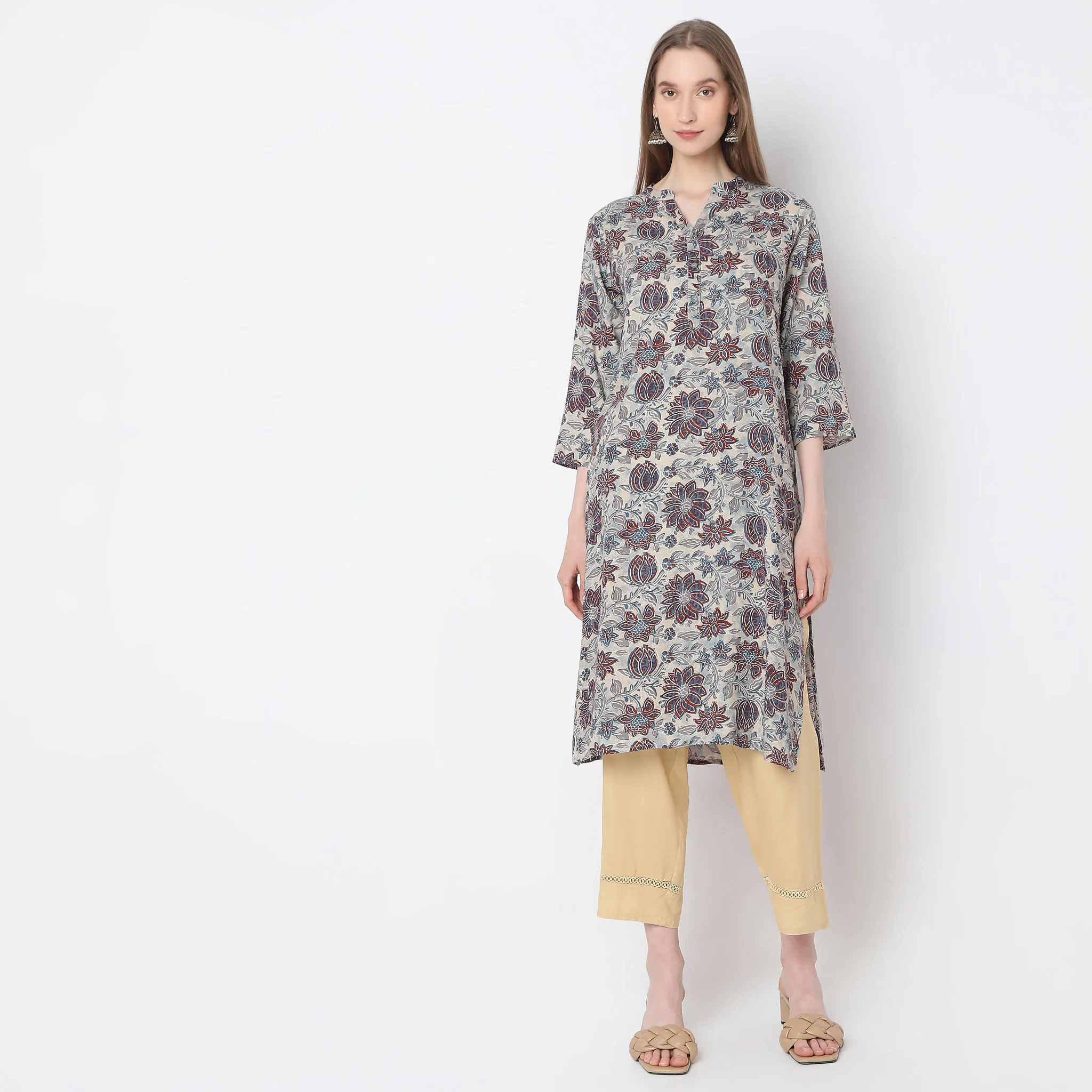 Straight Fit Printed Kurta - Image 2