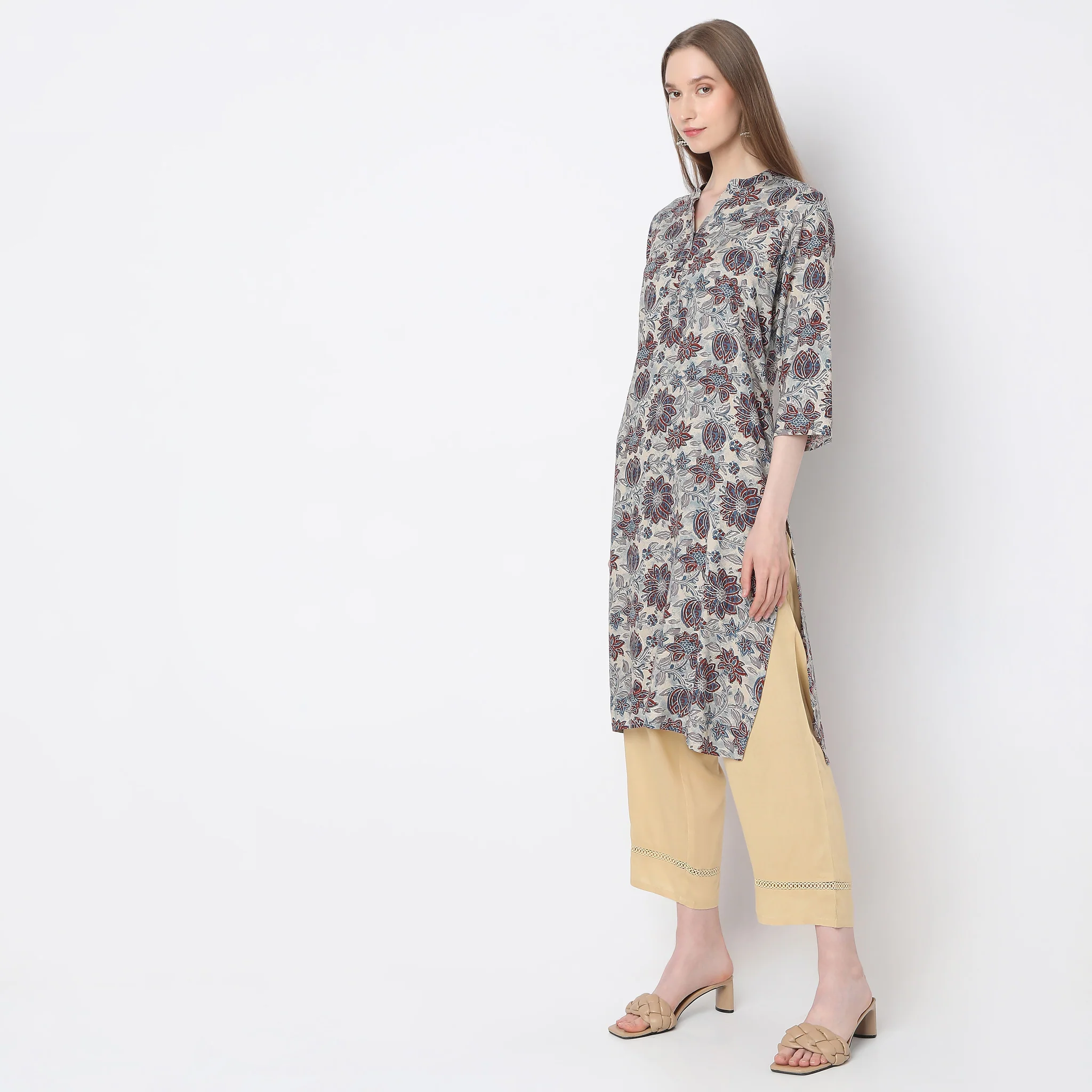 Straight Fit Printed Kurta - Image 5