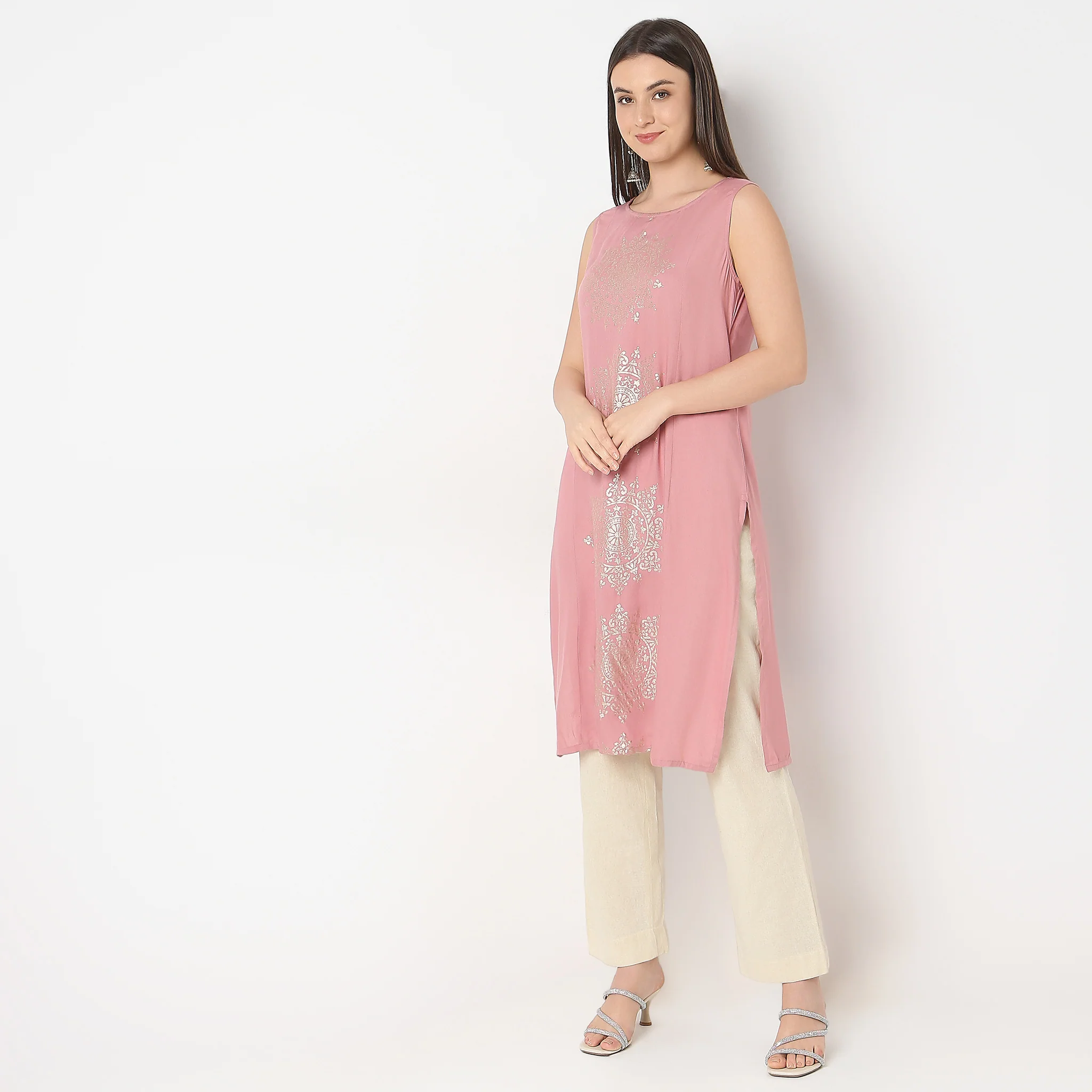 Straight Fit Printed Kurta - Image 5