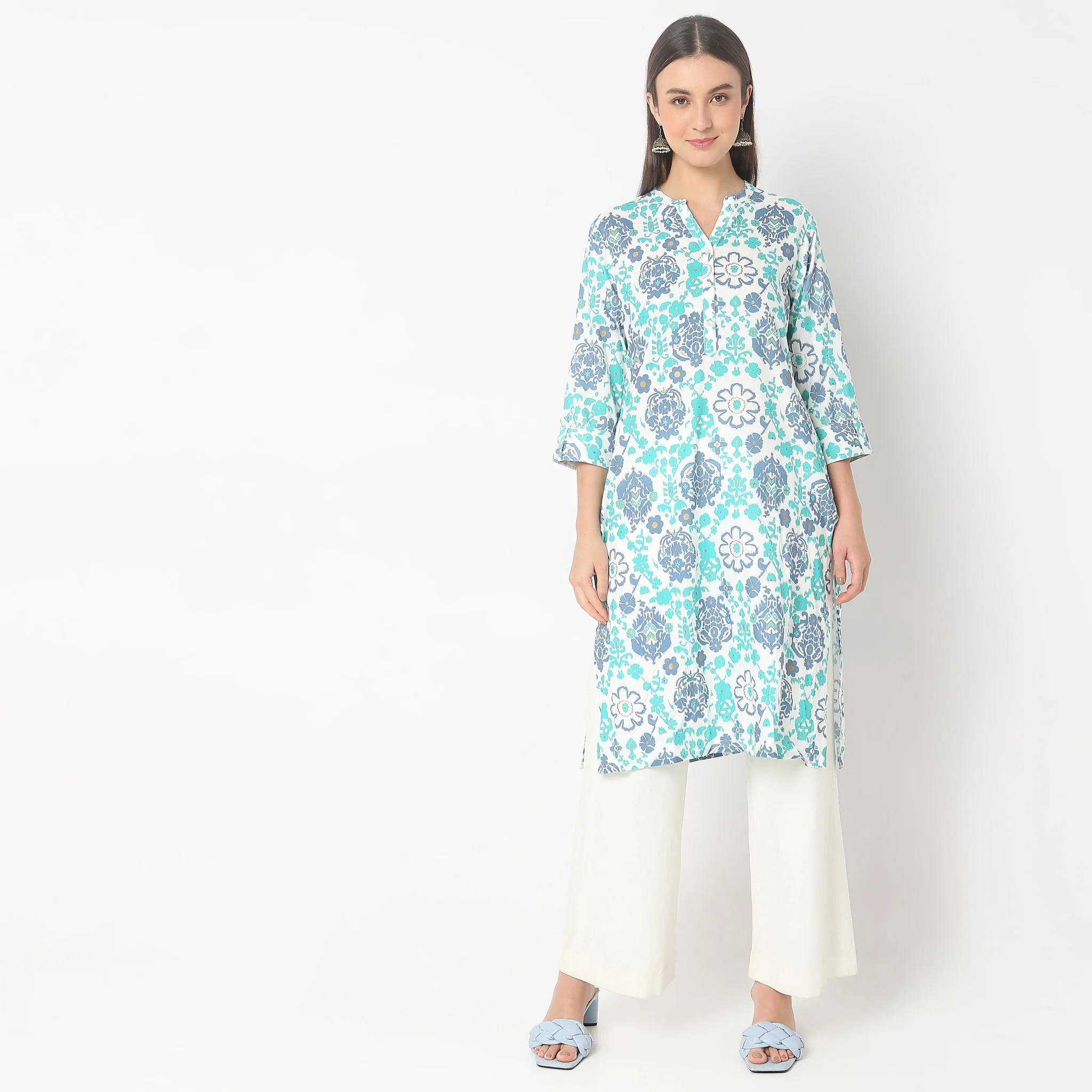 Straight Fit Printed Kurta - Image 2