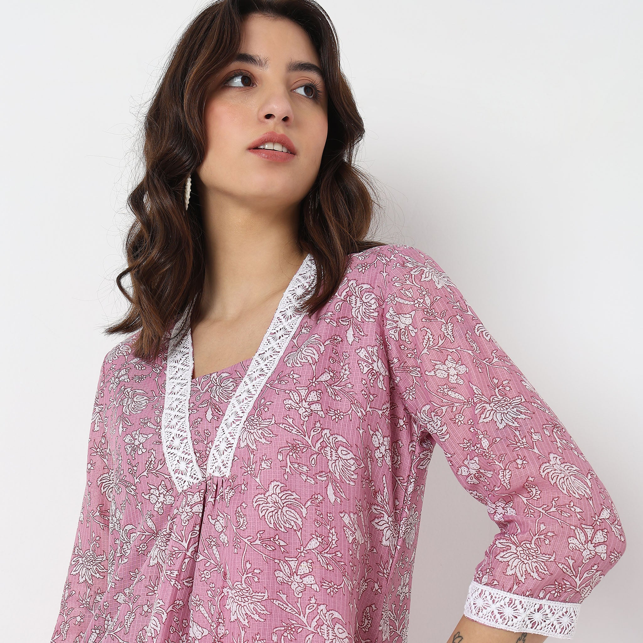 Straight Fit Printed Kurta - Image 4