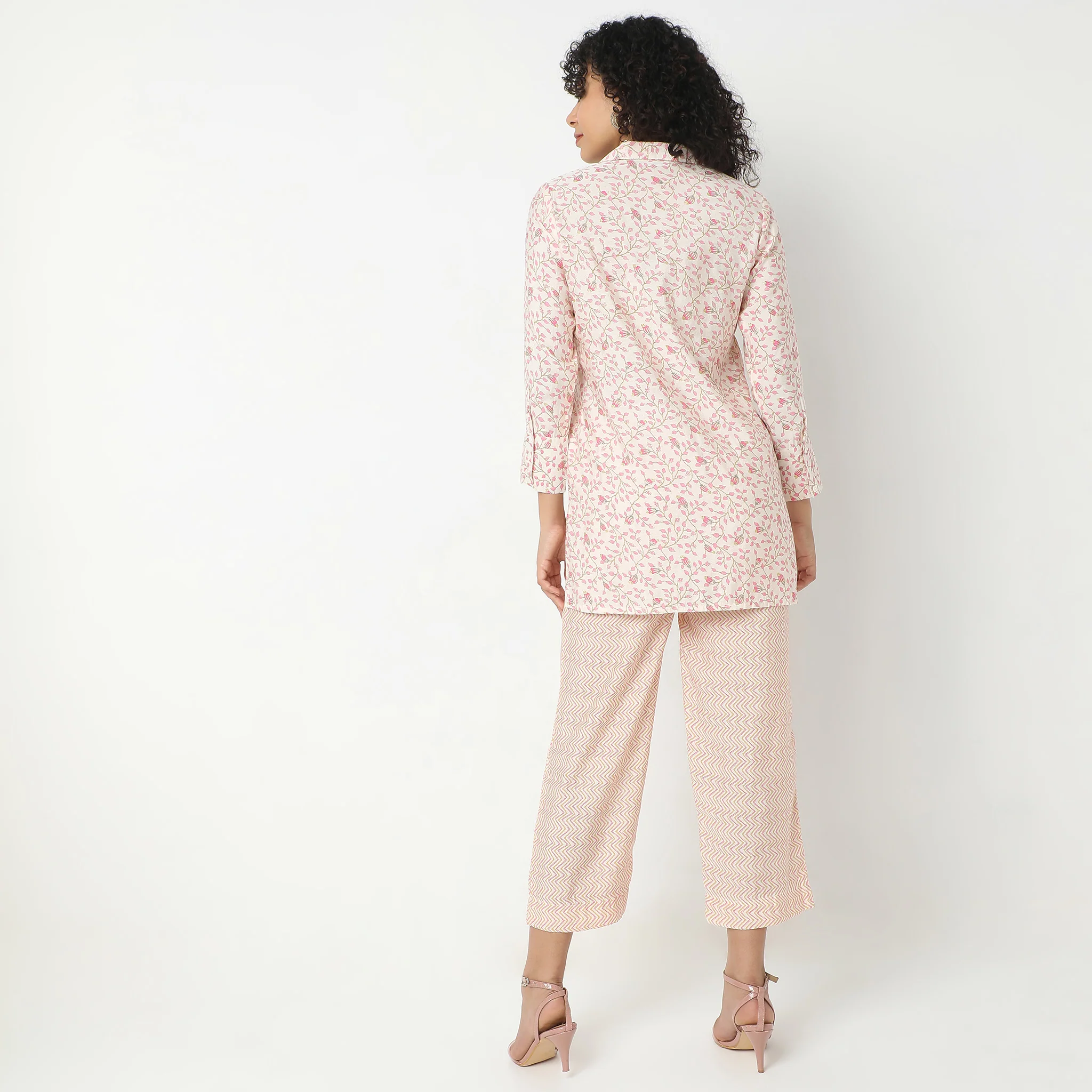 Straight Fit Printed Tunic With Pant Set - Image 3