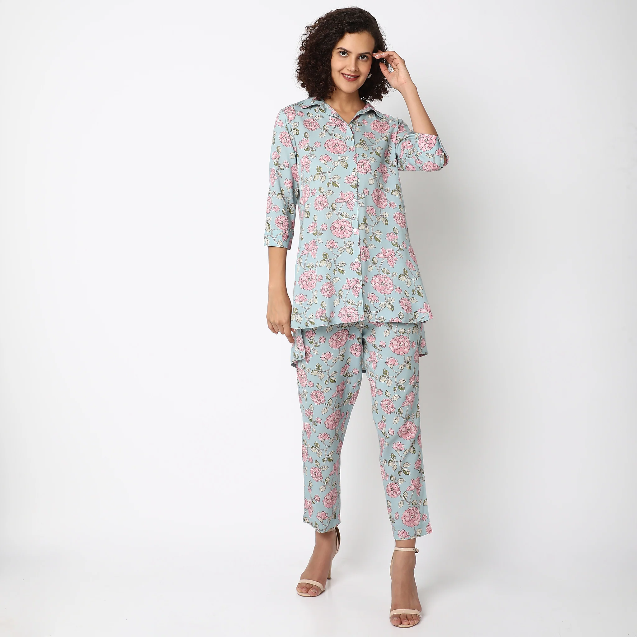 Straight Fit Printed Kurta With Pant Co-Ords - Image 2