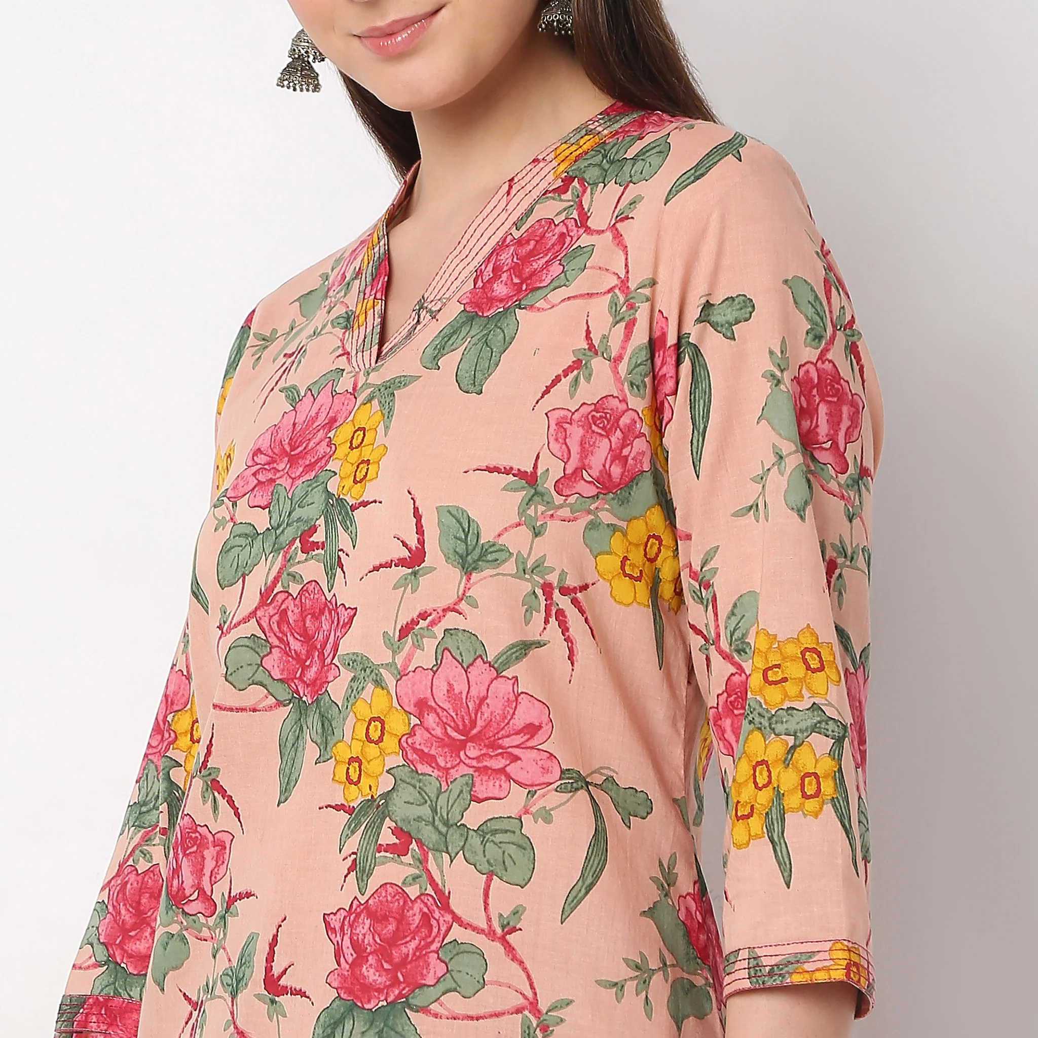 Straight Fit Printed Kurta With Pant Set - Image 4