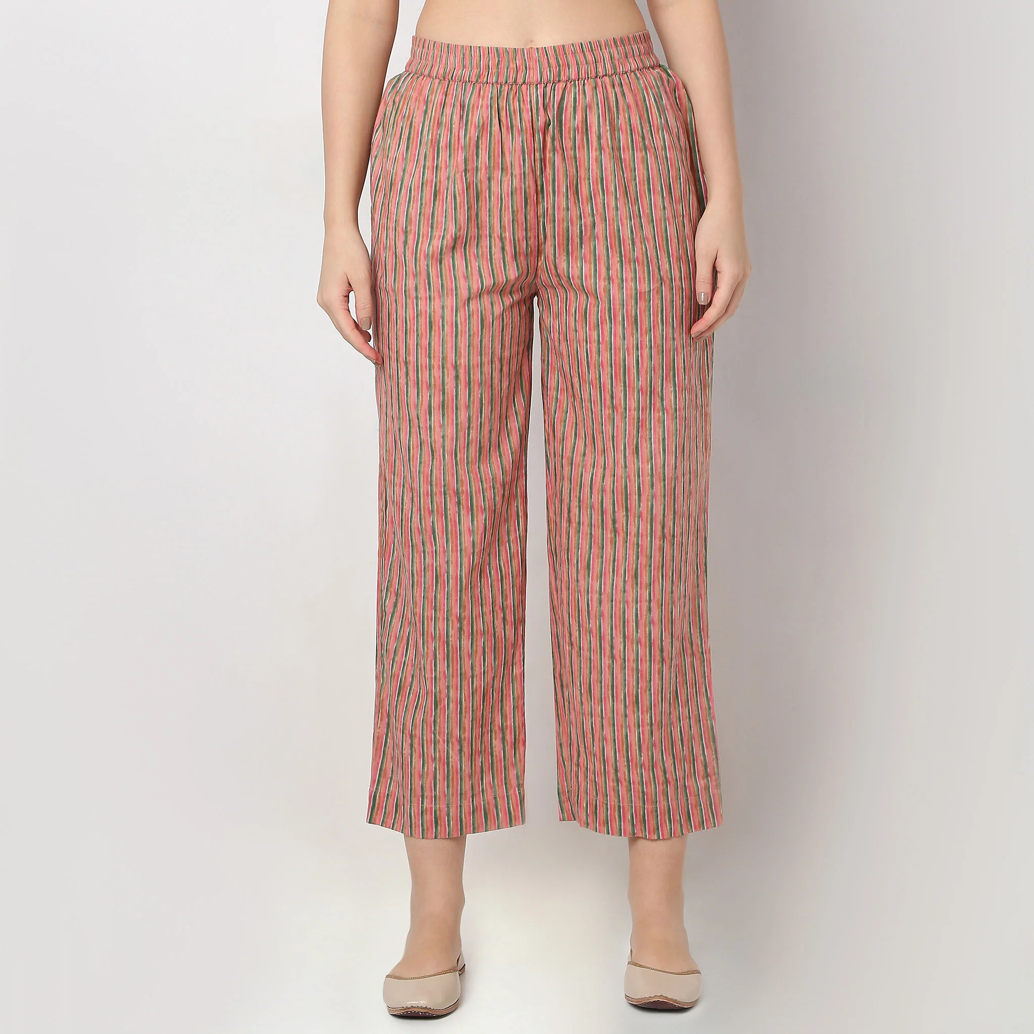 Straight Fit Printed Kurta With Pant Set - Image 6