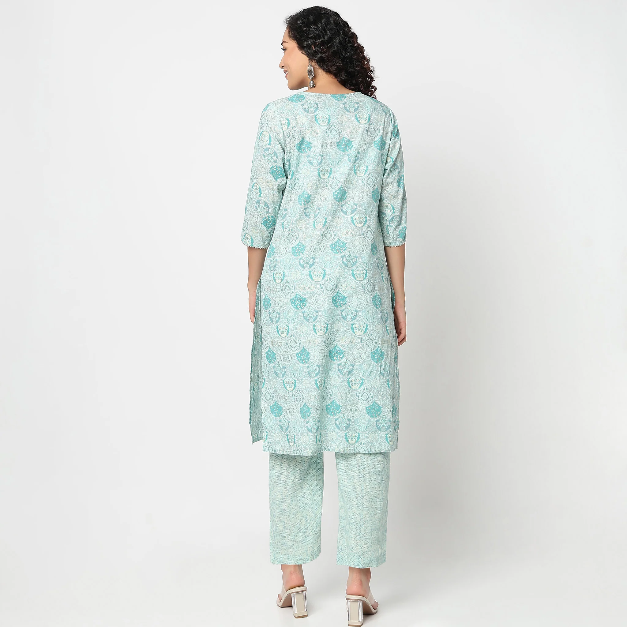 Straight Fit Printed Kurta With Pant Set - Image 3