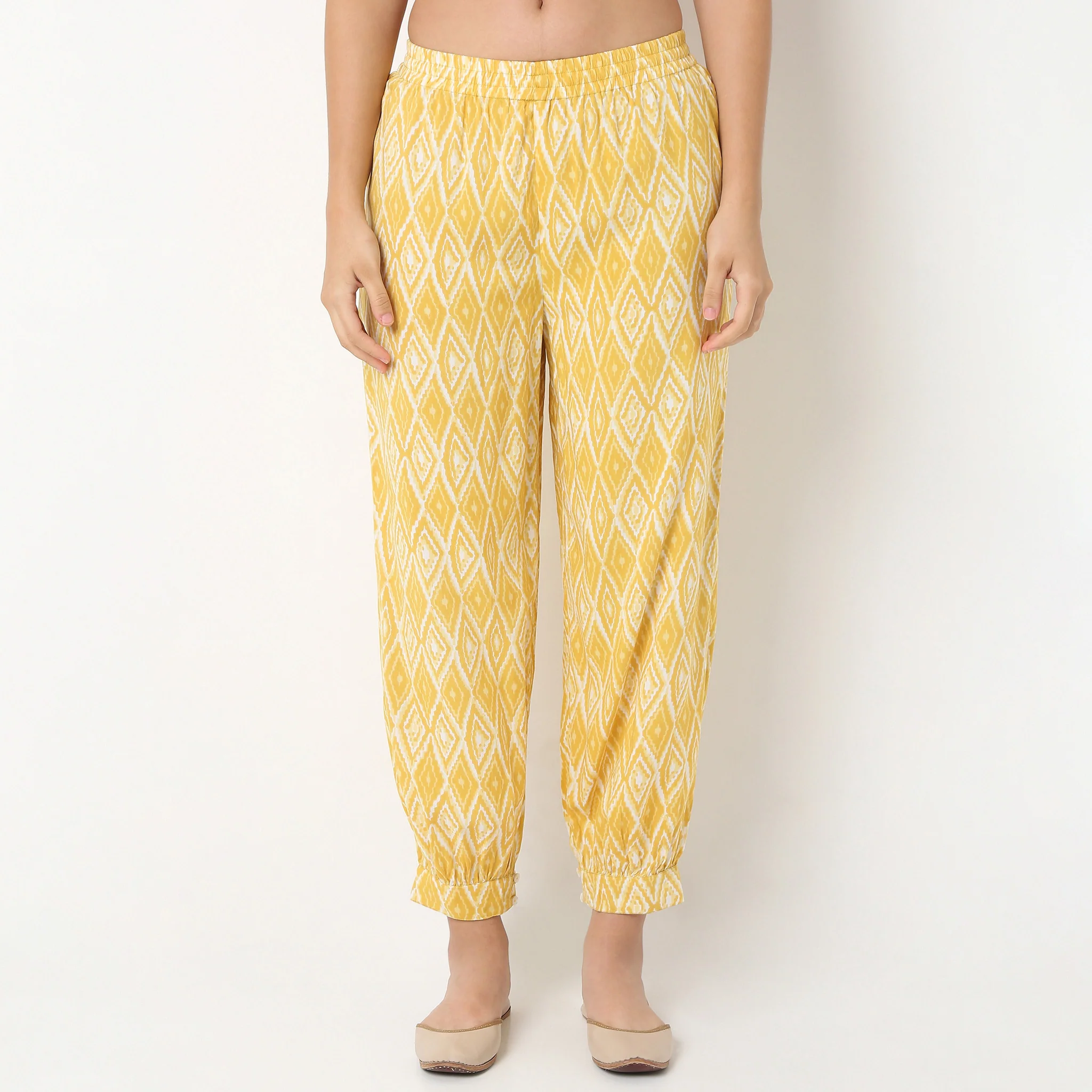 Printed Straight Kurta With Pant Set - Image 13