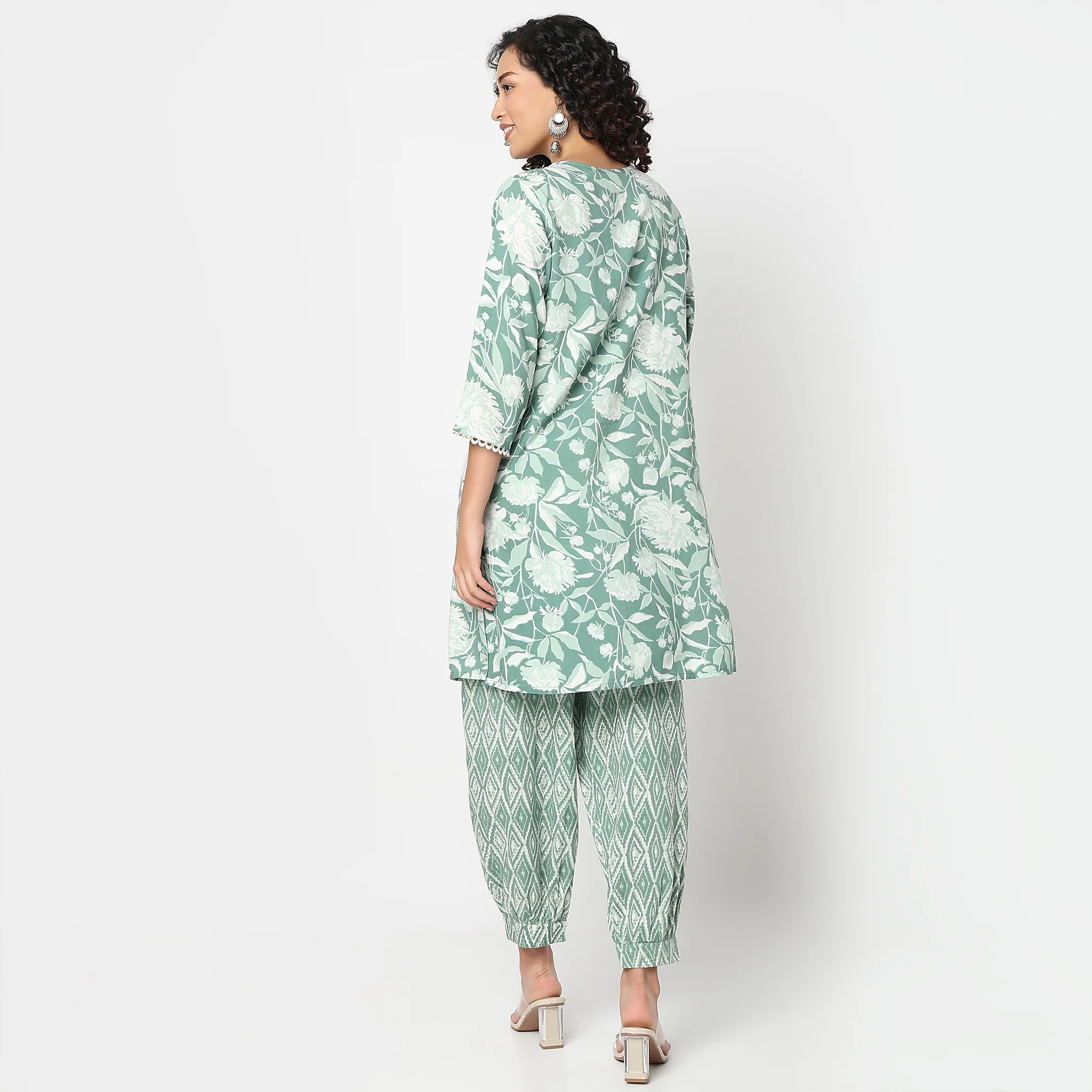 Printed Straight Kurta With Pant Set - Image 3