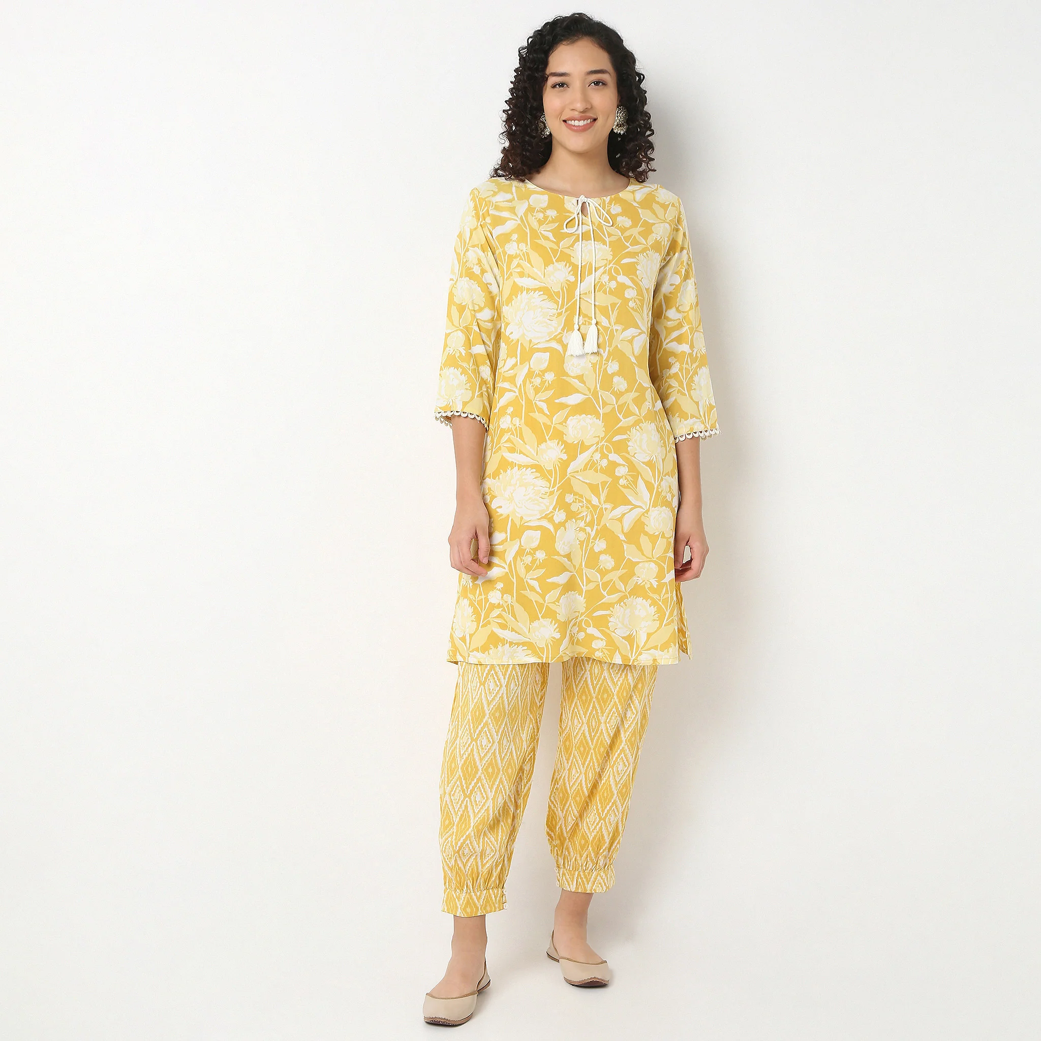 Printed Straight Kurta With Pant Set - Image 9