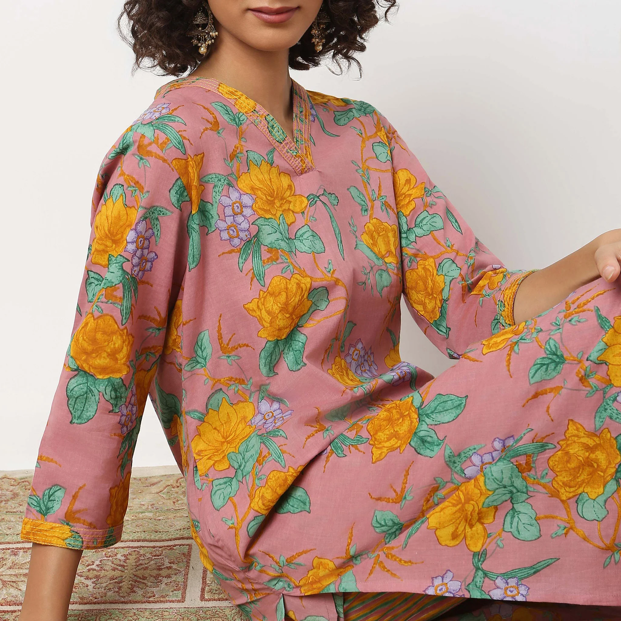 Straight Fit Printed Kurta With Pyjama Set - Image 4