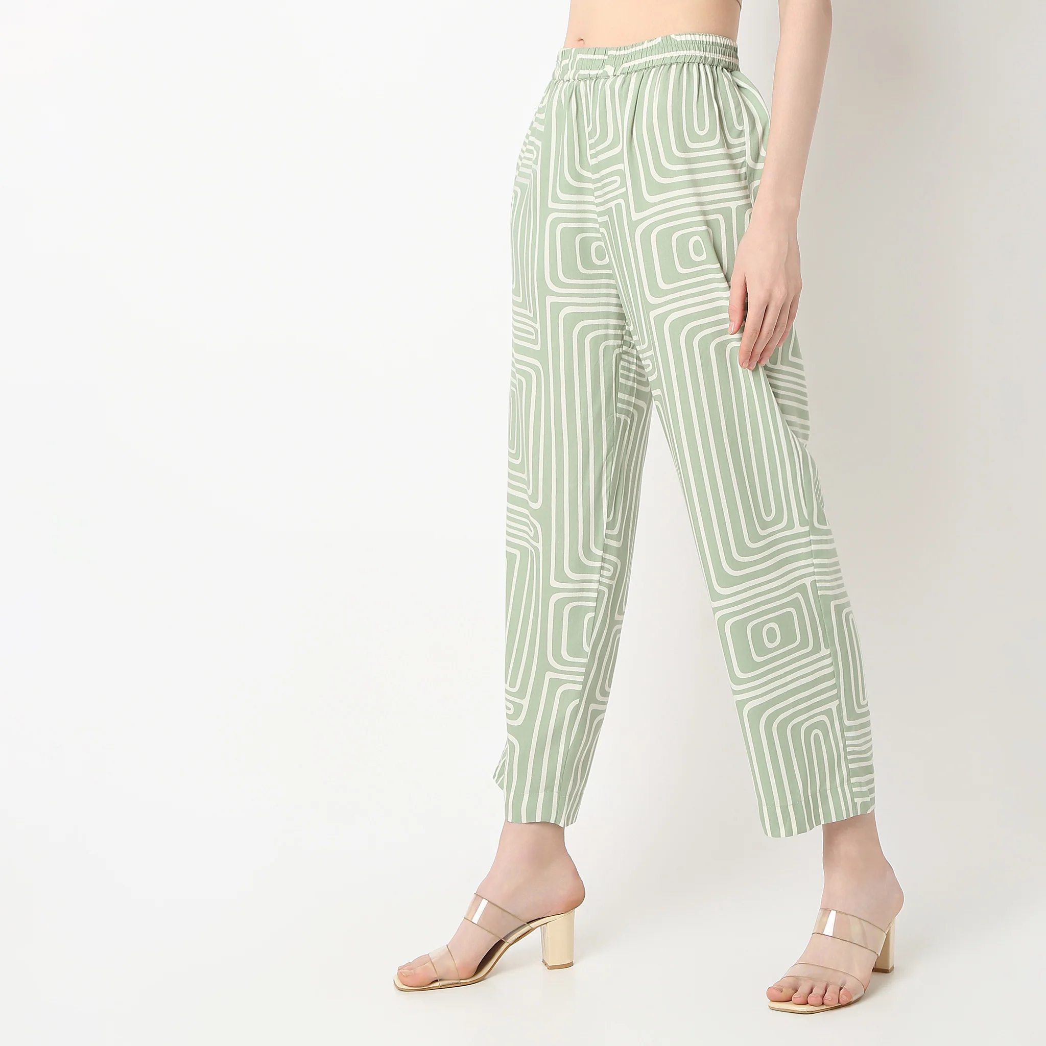 Straight Fit Printed Below Knee Pants - Image 5
